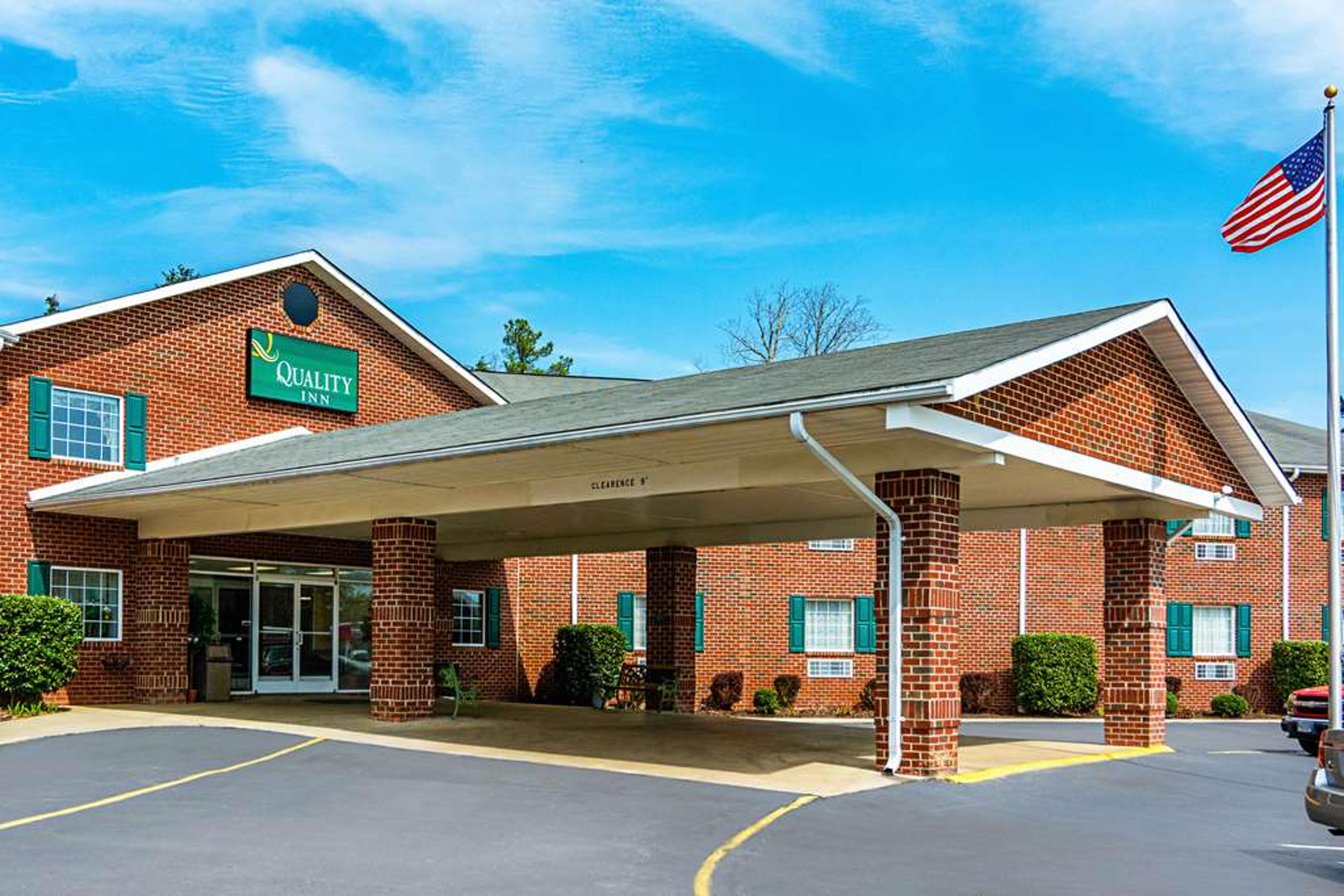 QUALITY INN BURKEVILLE