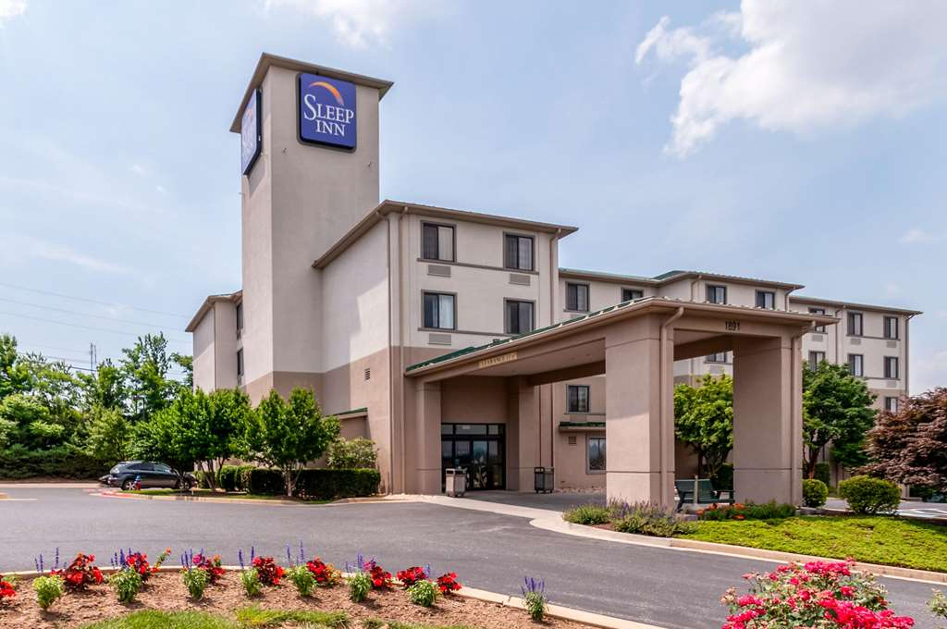 SLEEP INN AND SUITES HARRISONBURG N