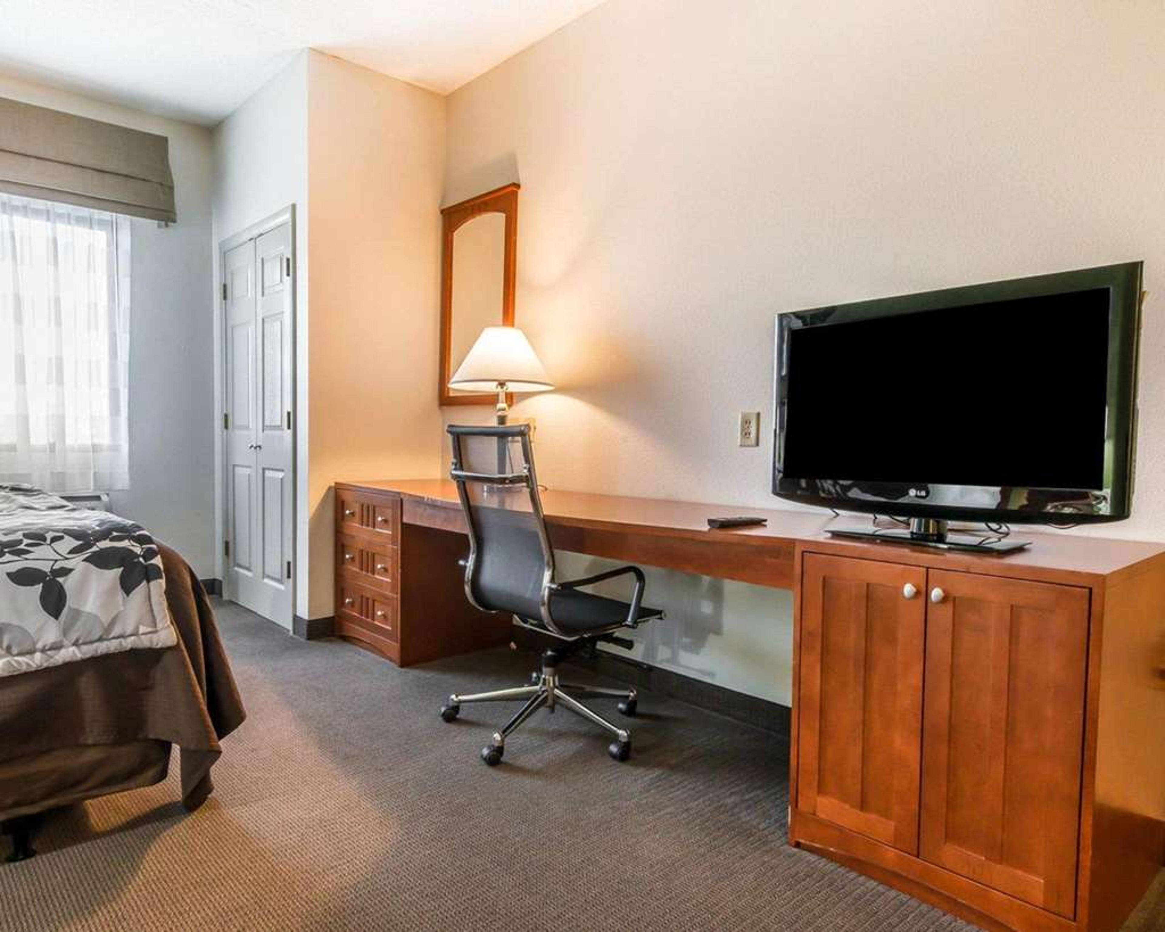 SLEEP INN AND SUITES WINCHESTER NEA