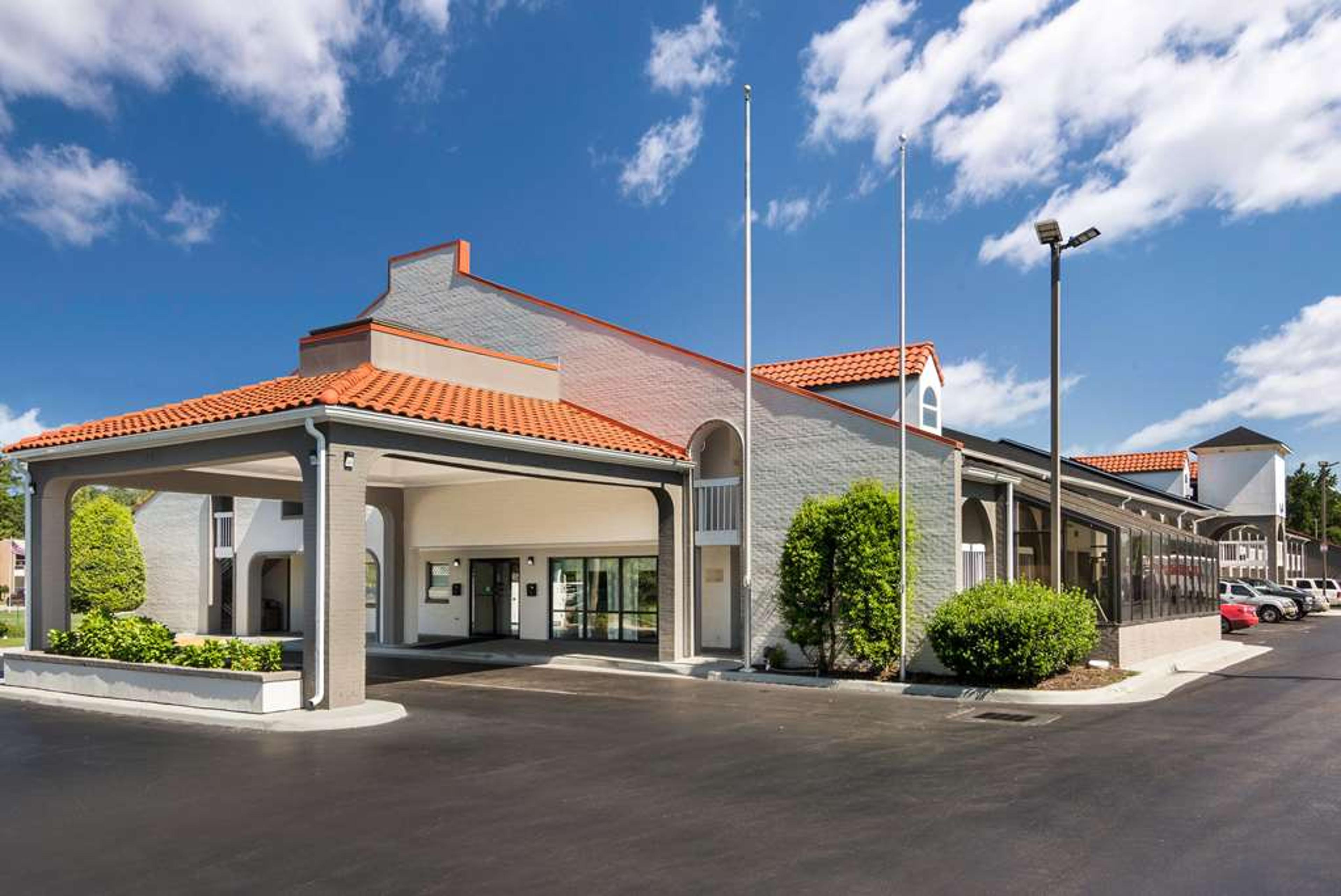 Hotel Photo 1