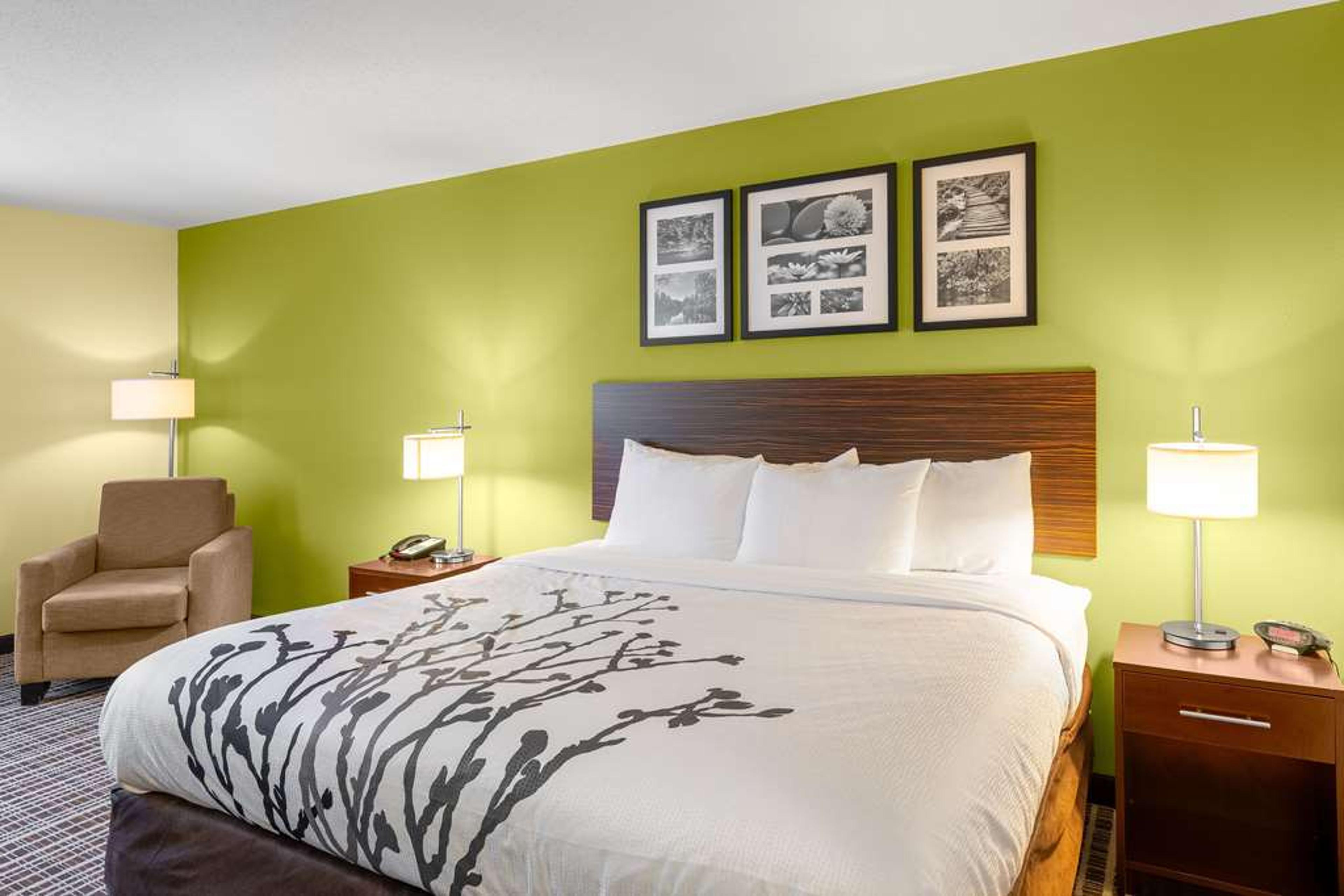 Sleep Inn & Suites Harbour Pointe
