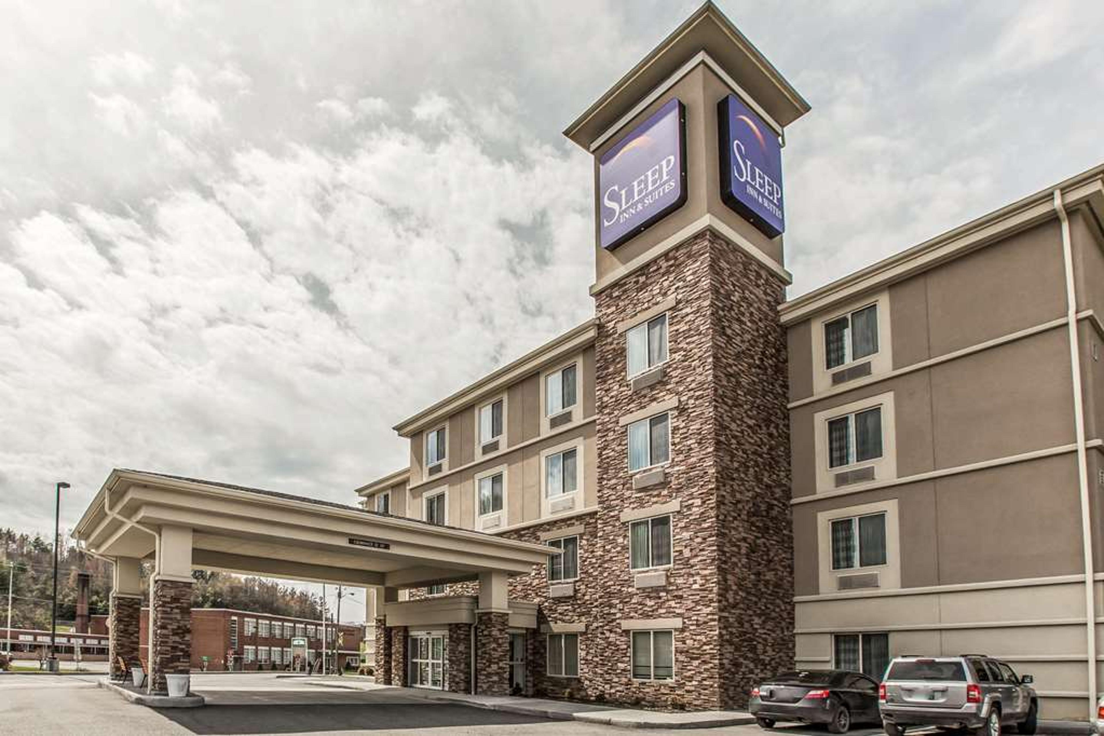 SLEEP INN & SUITES