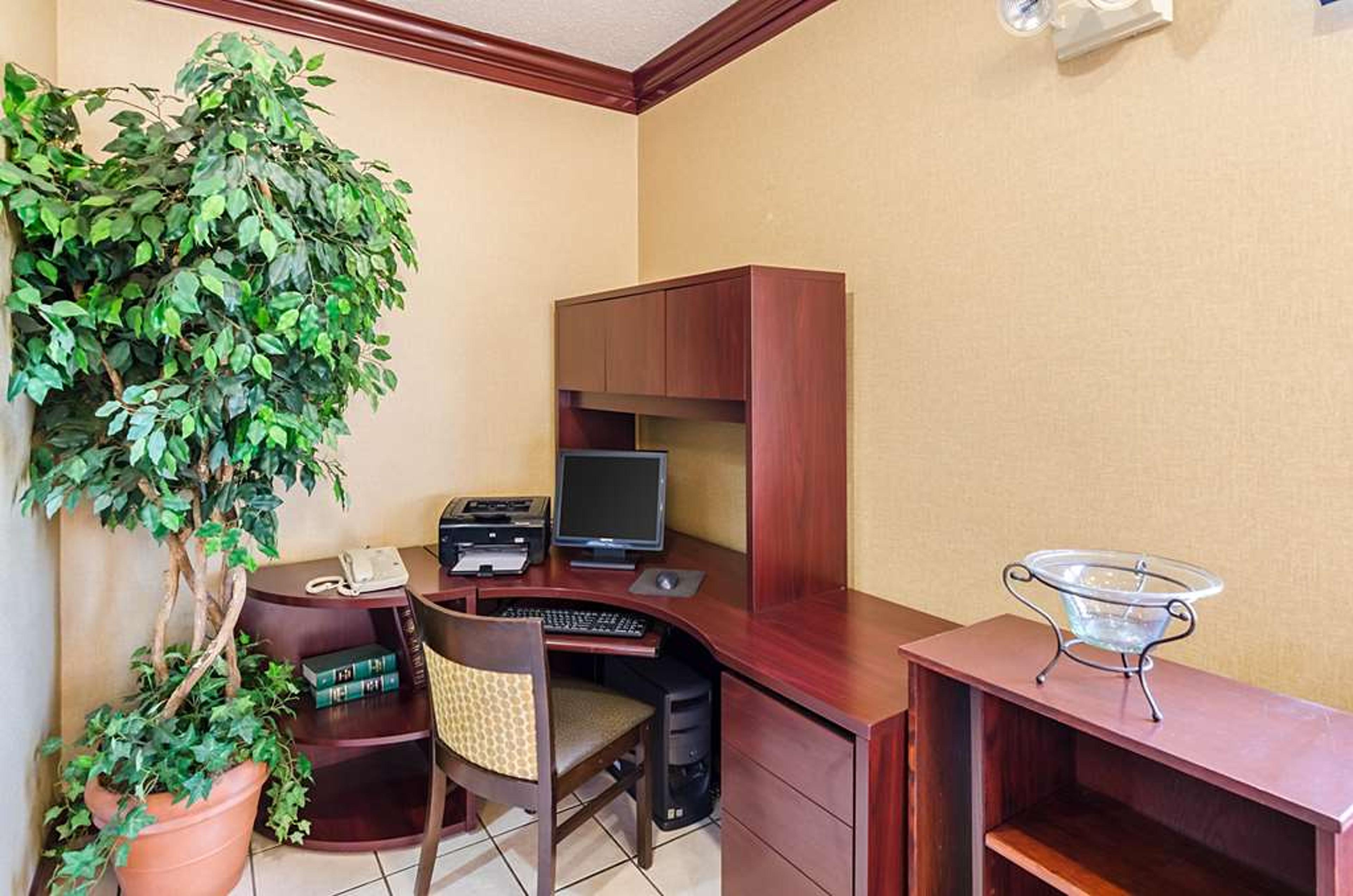 Hotel Photo 5
