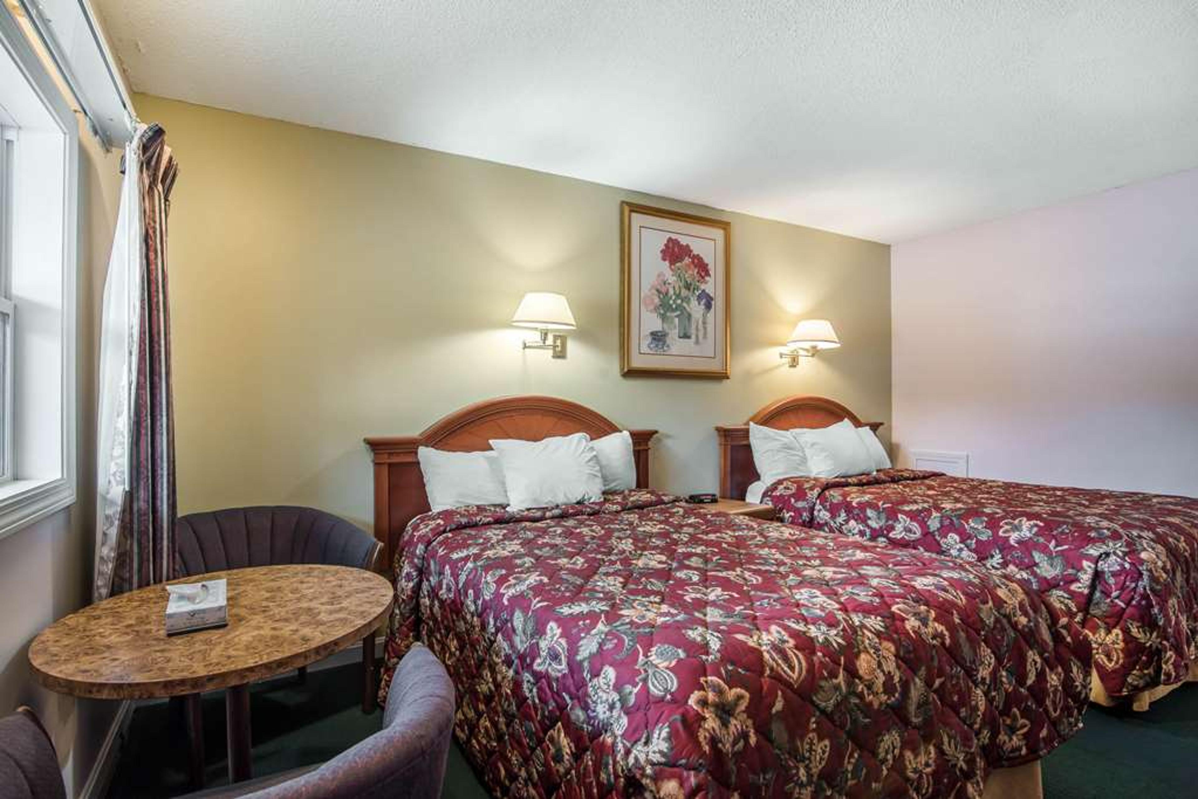 RODEWAY INN BELLOWS FALLS