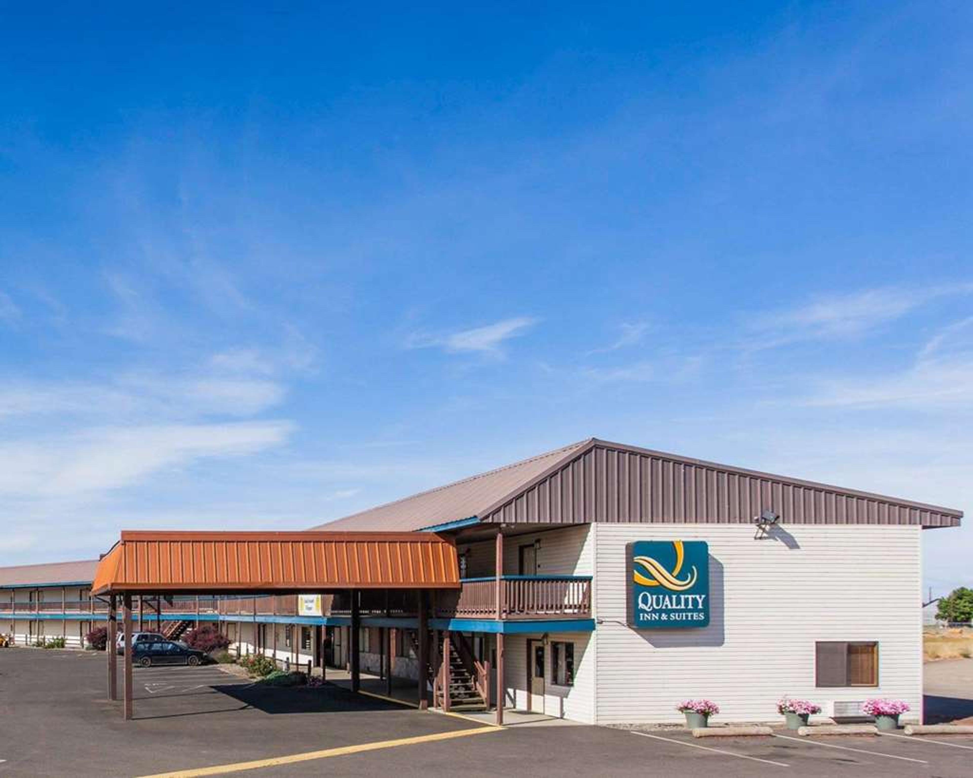 QUALITY INN AND SUITES GOLDENDALE