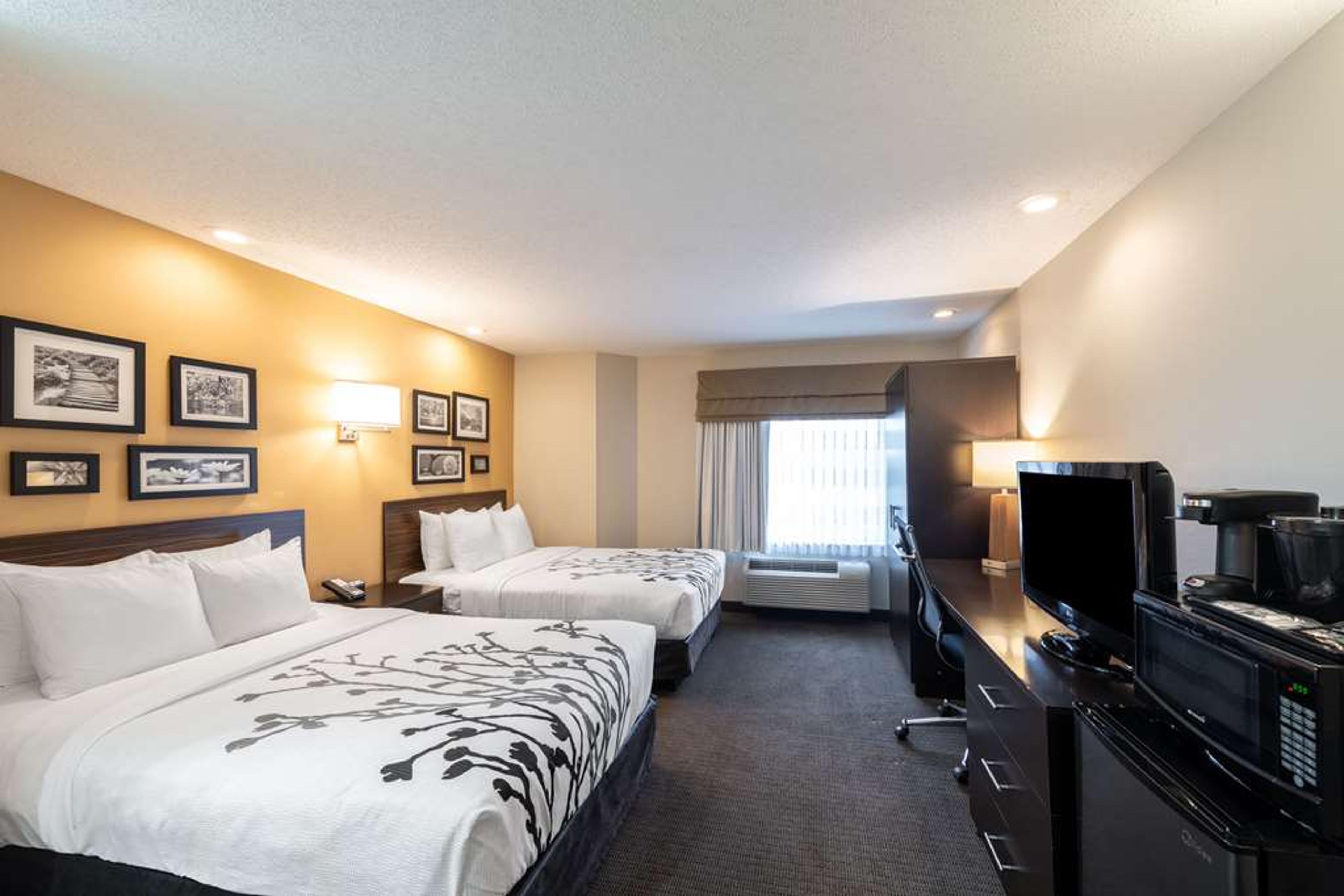 SLEEP INN AND SUITES GREEN BAY SOUT
