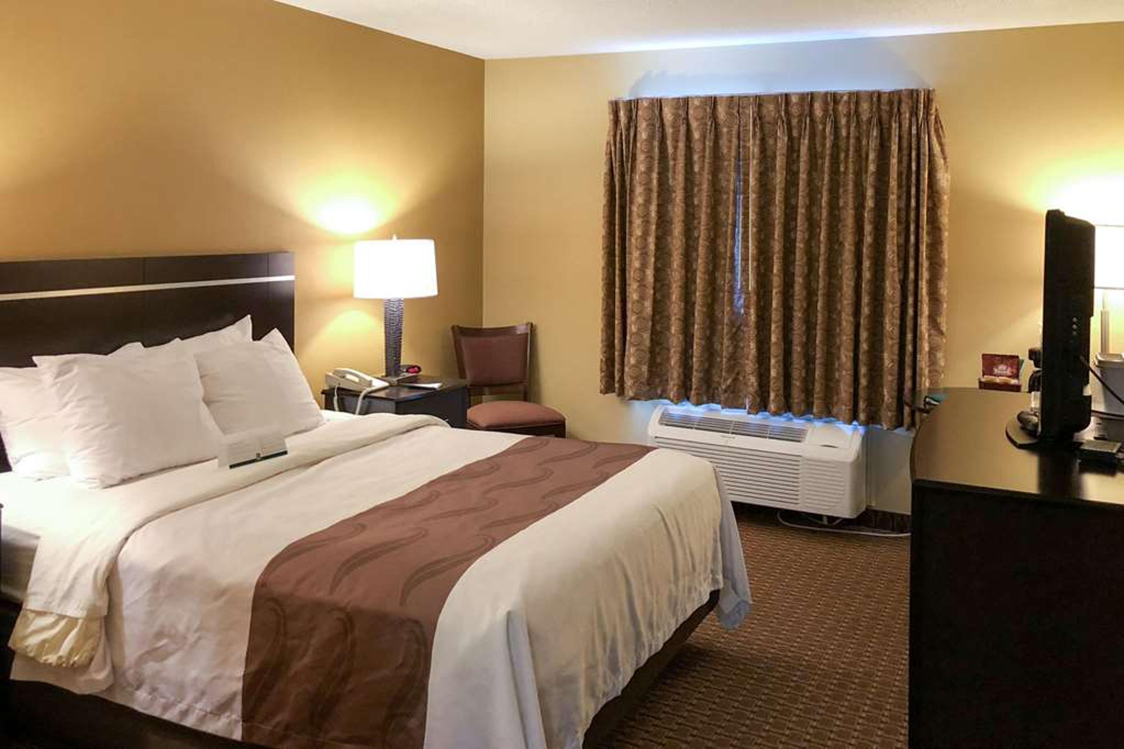 QUALITY INN & SUITES SUN PRAIRIE MA