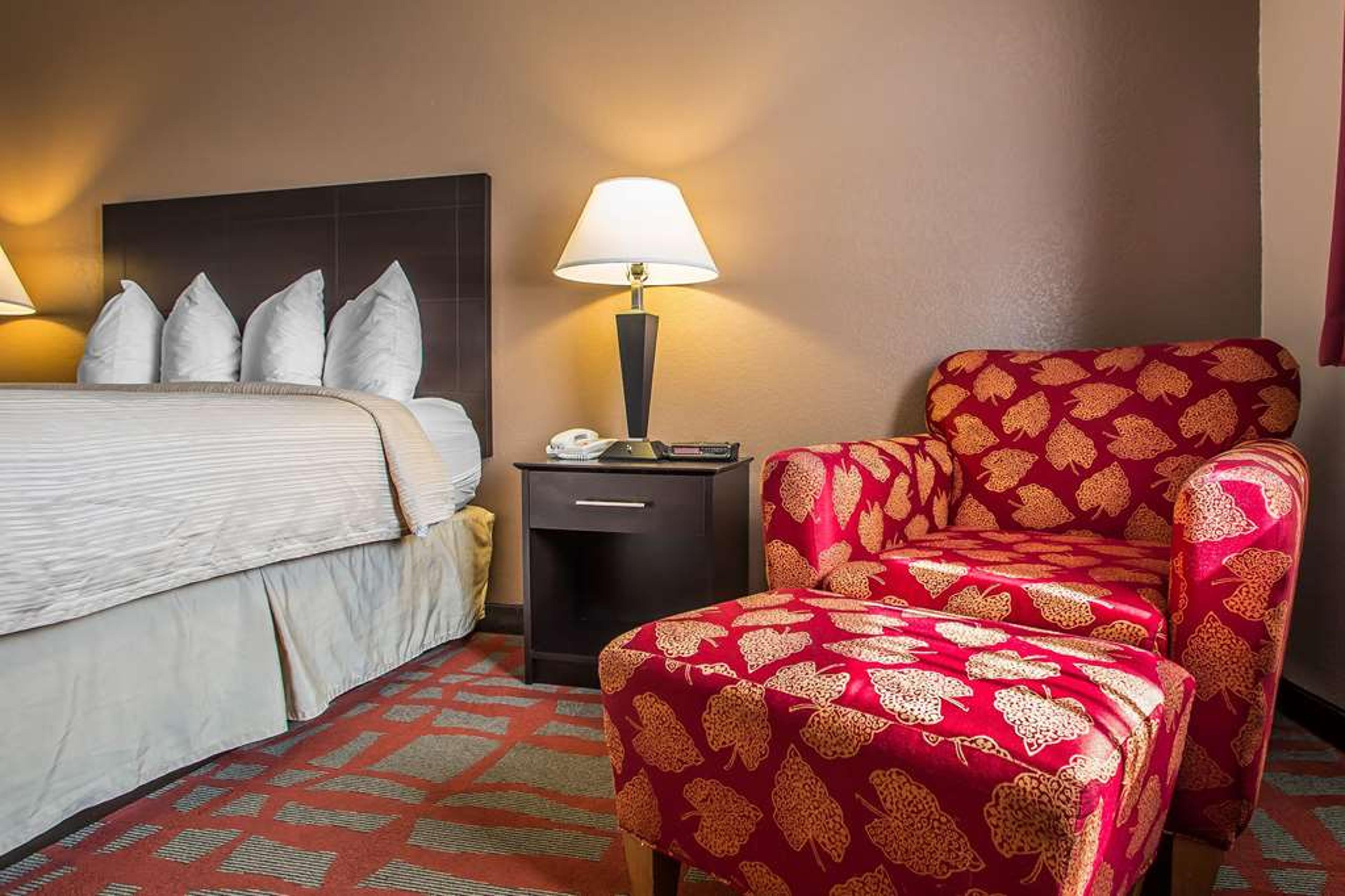 QUALITY INN AND SUITES
