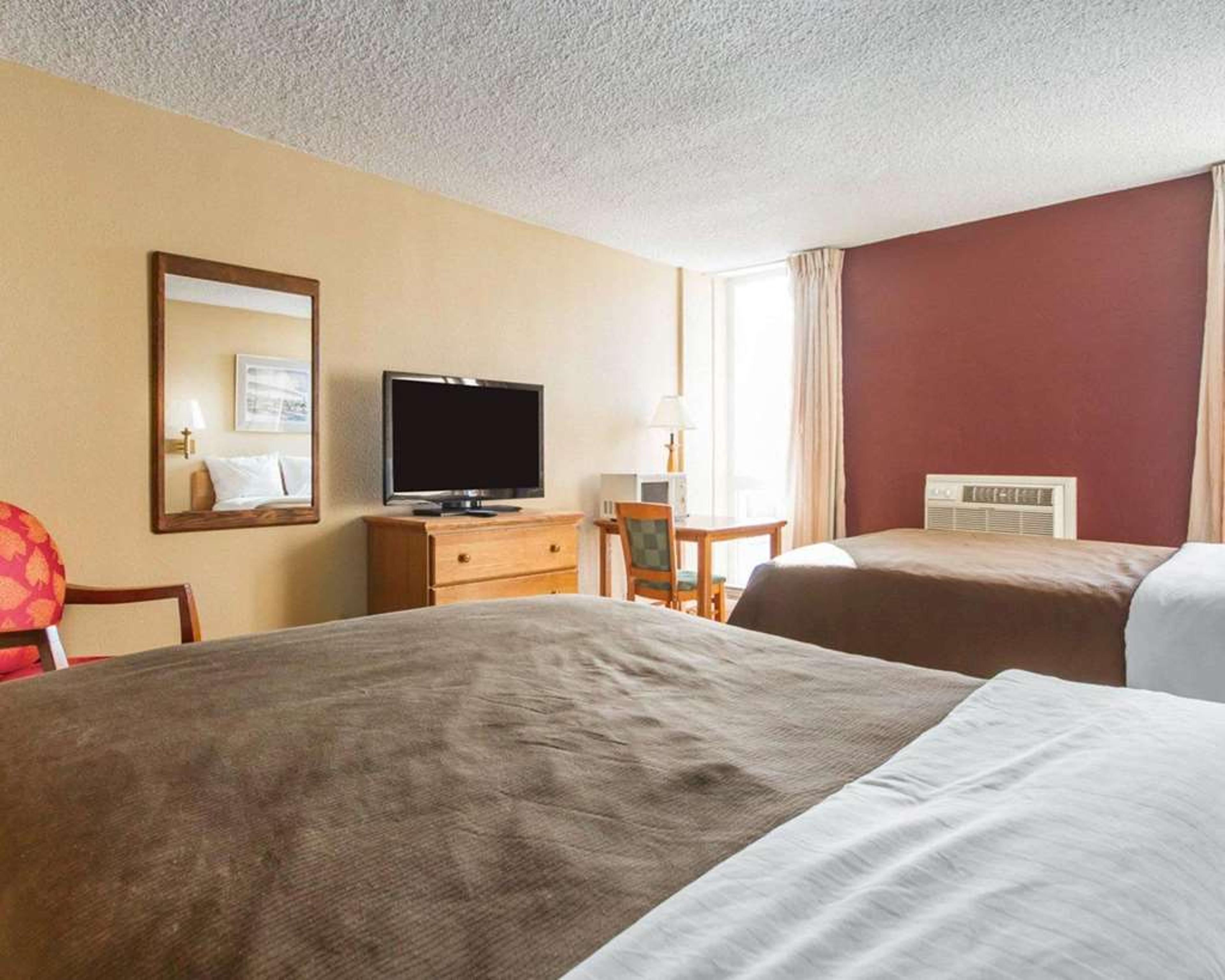 WINGATE BY WYNDHAM SHEBOYGAN