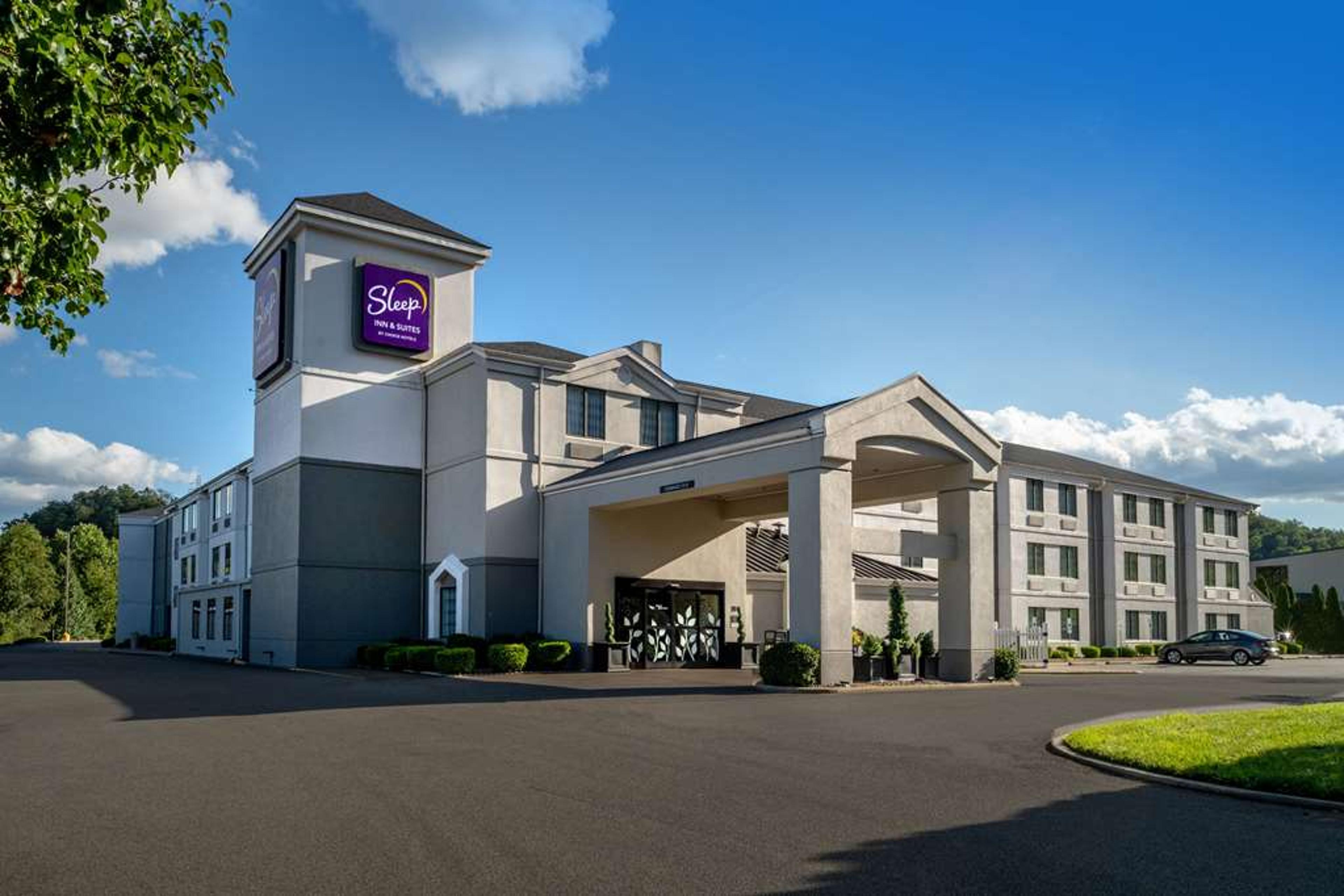 SLEEP INN AND SUITES CROSS LANES -