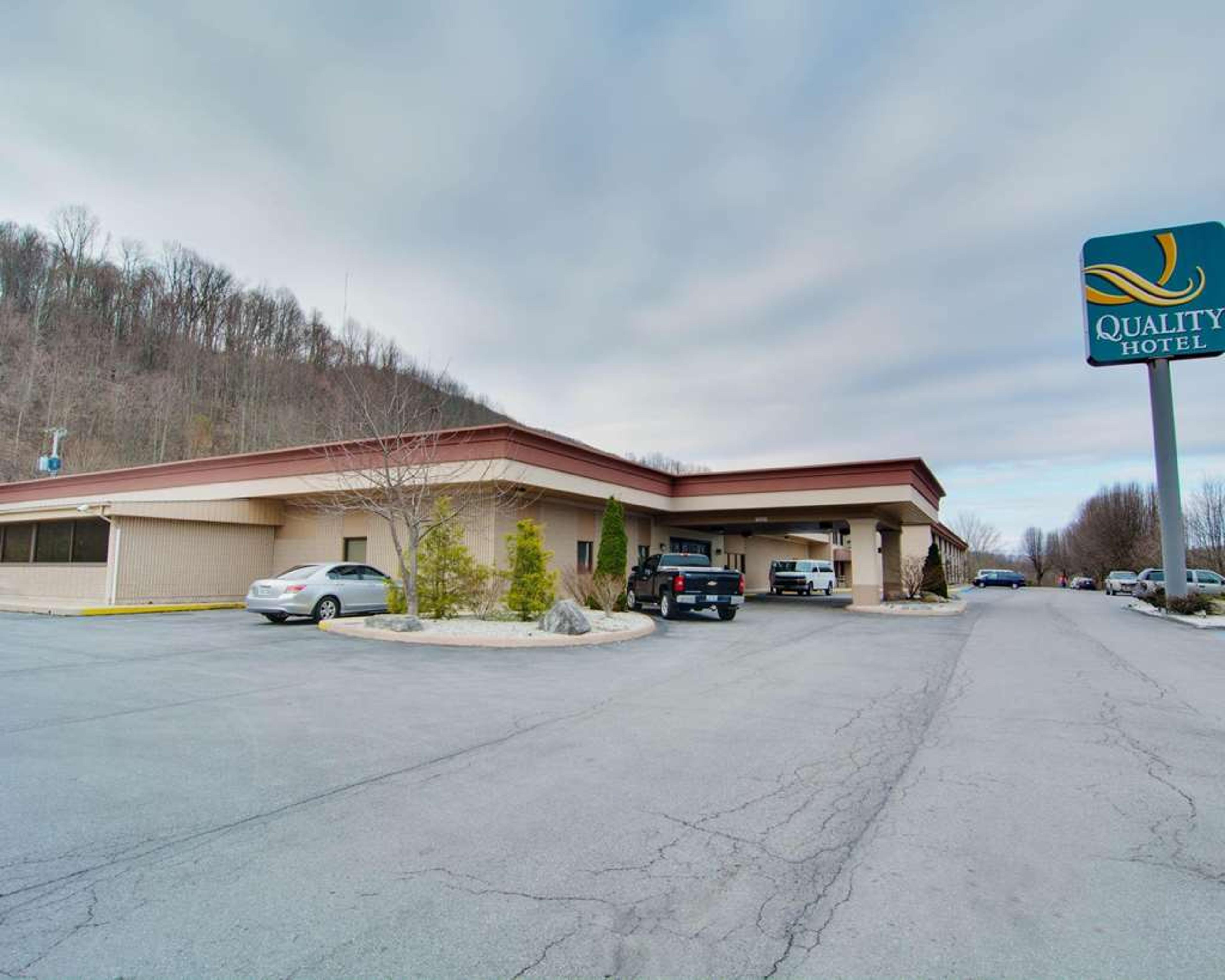 QUALITY HOTEL AND CONFERENCE CENTER