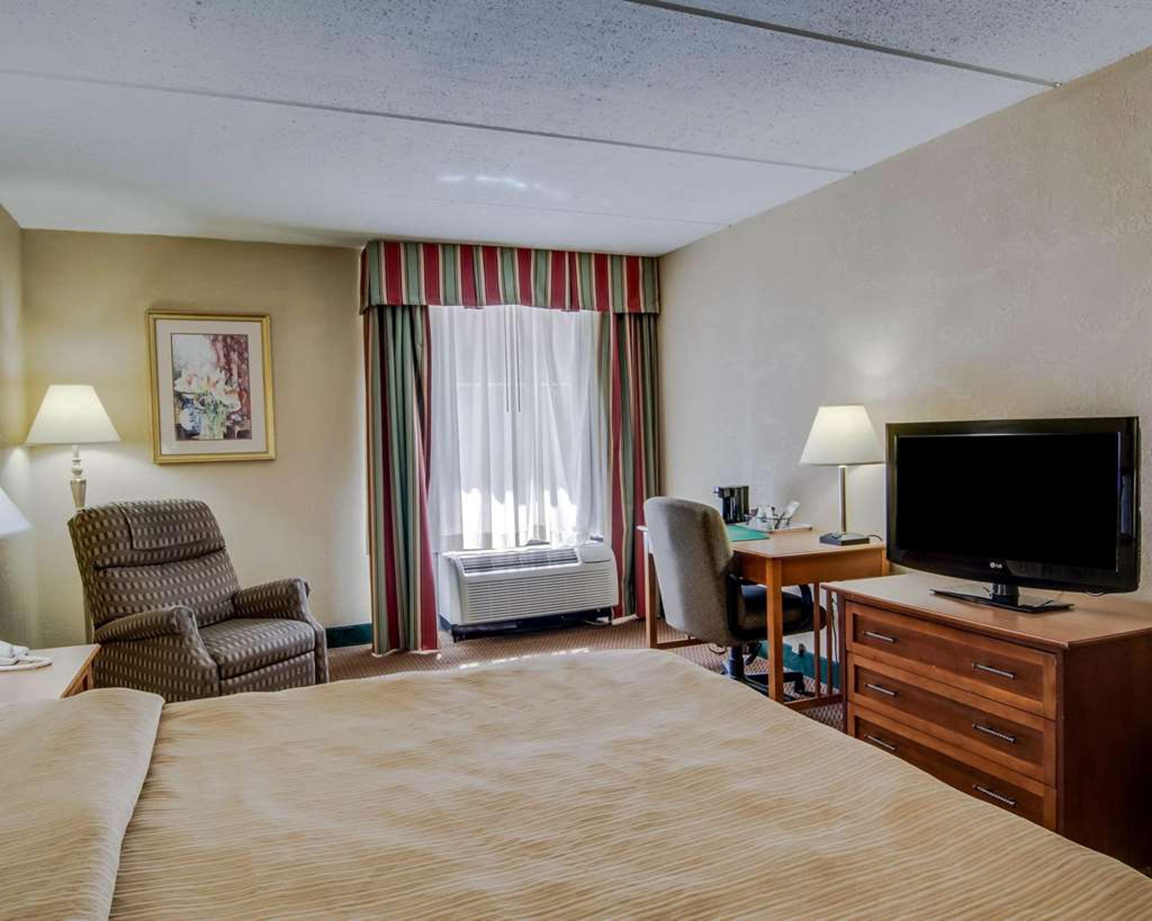 QUALITY HOTEL AND CONFERENCE CENTER