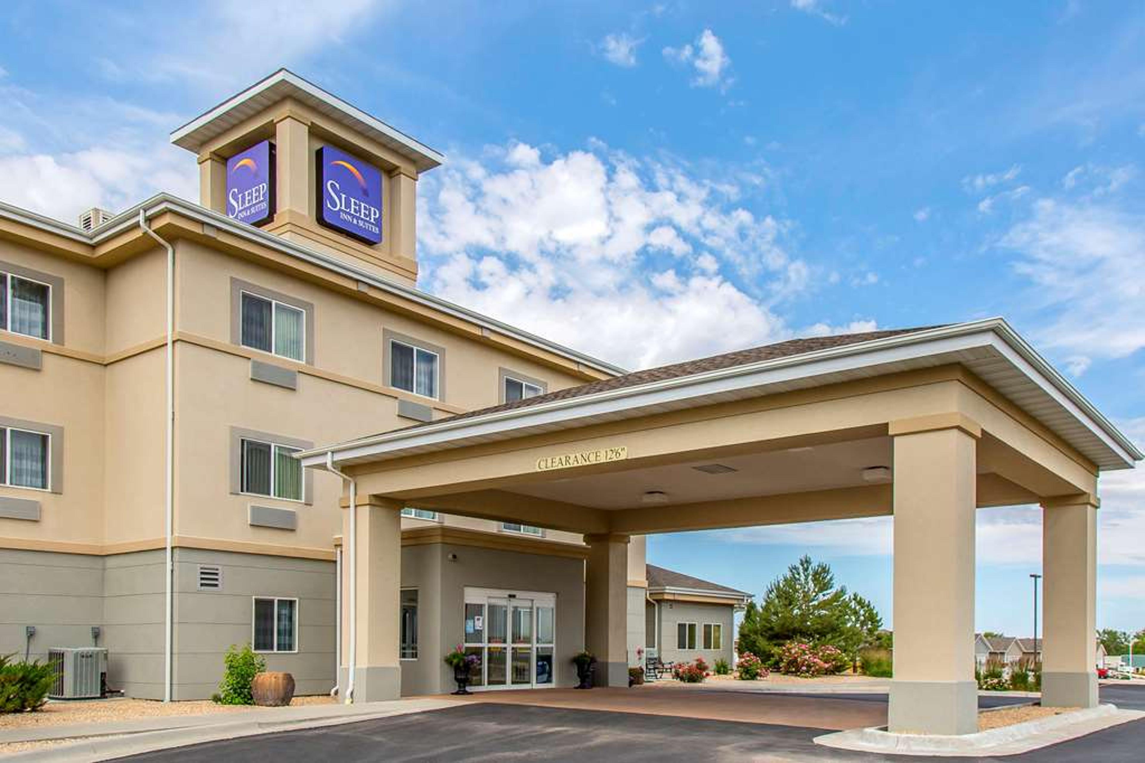 SLEEP INN AND SUITES DOUGLAS