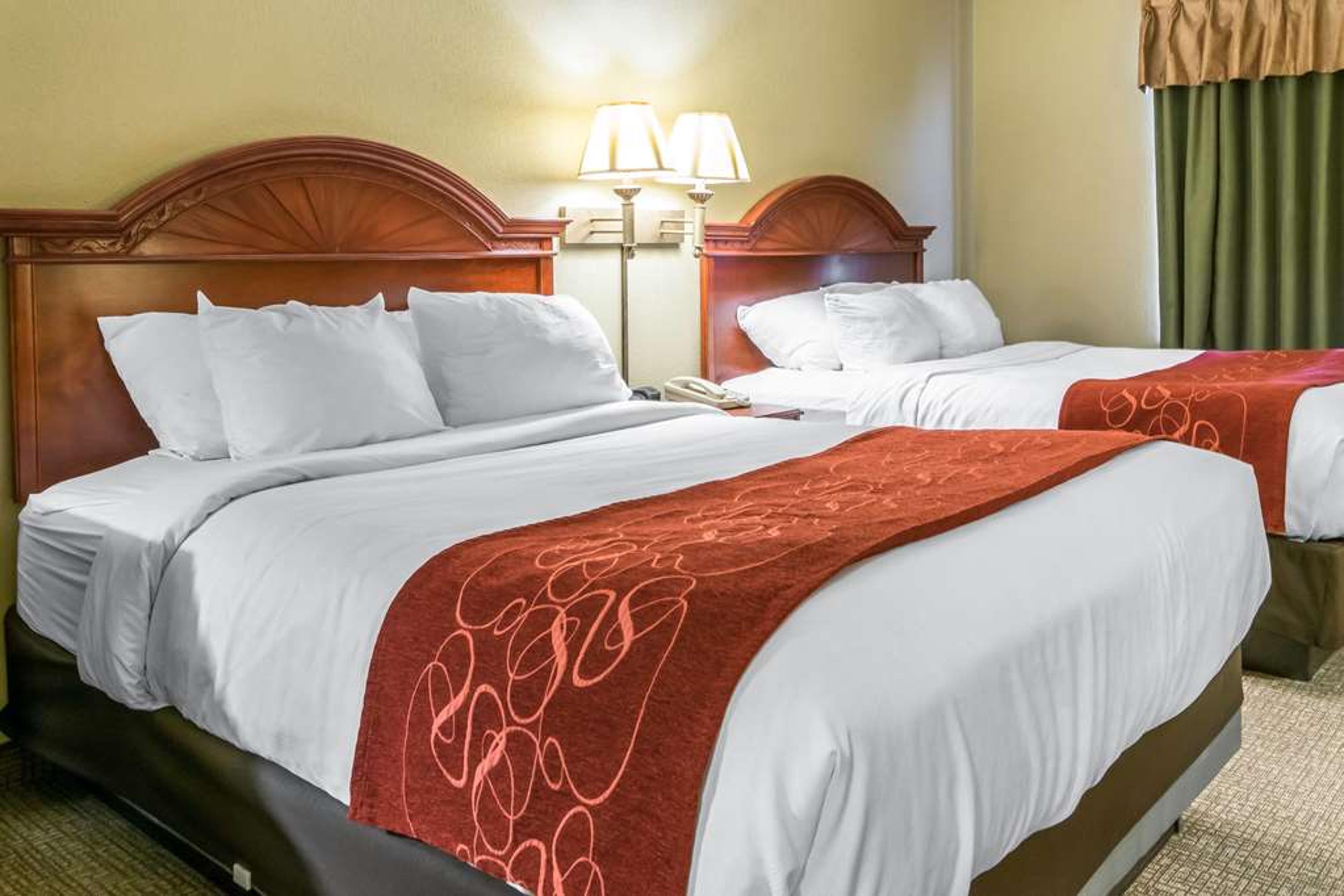 COMFORT SUITES