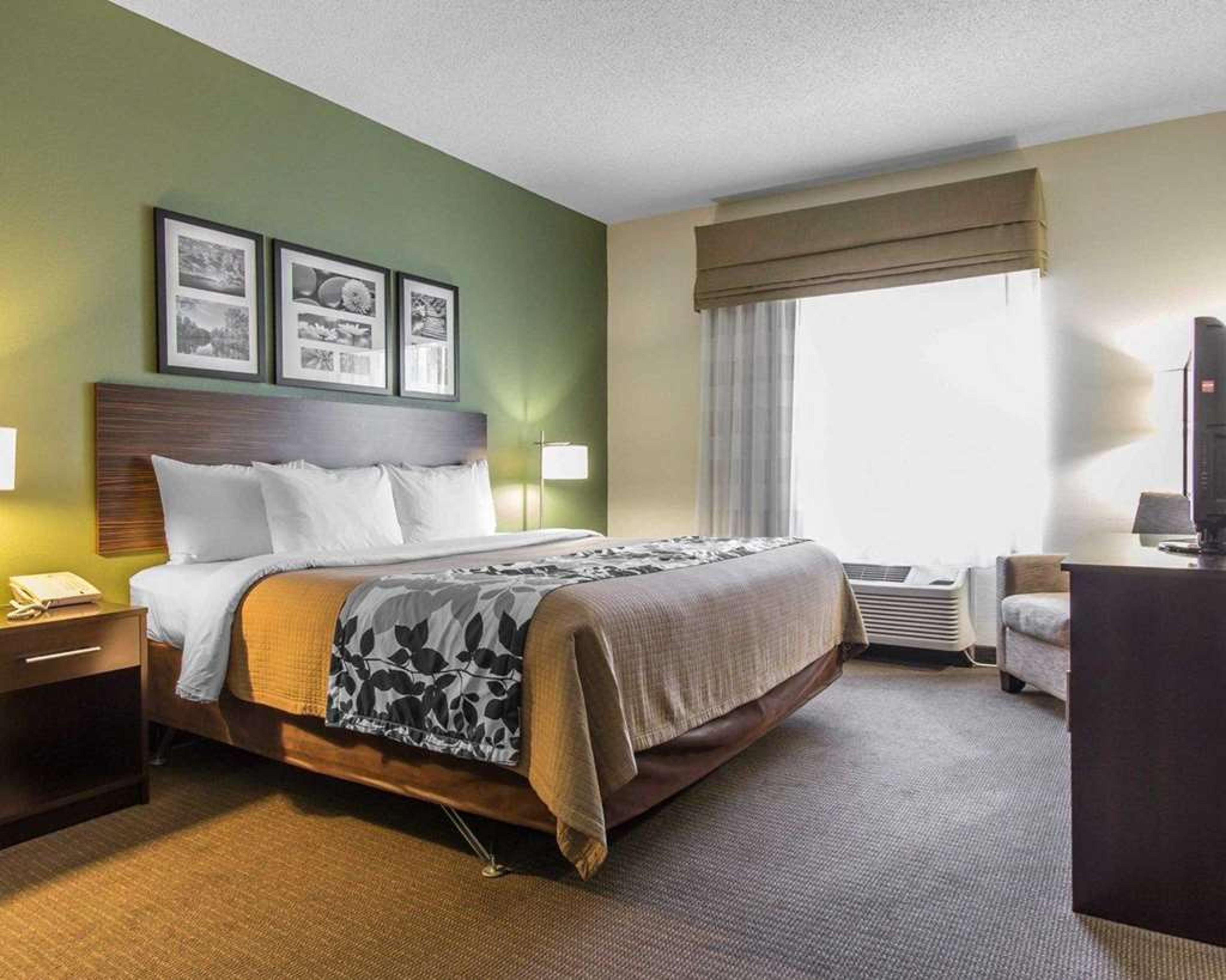 SLEEP INN & SUITES