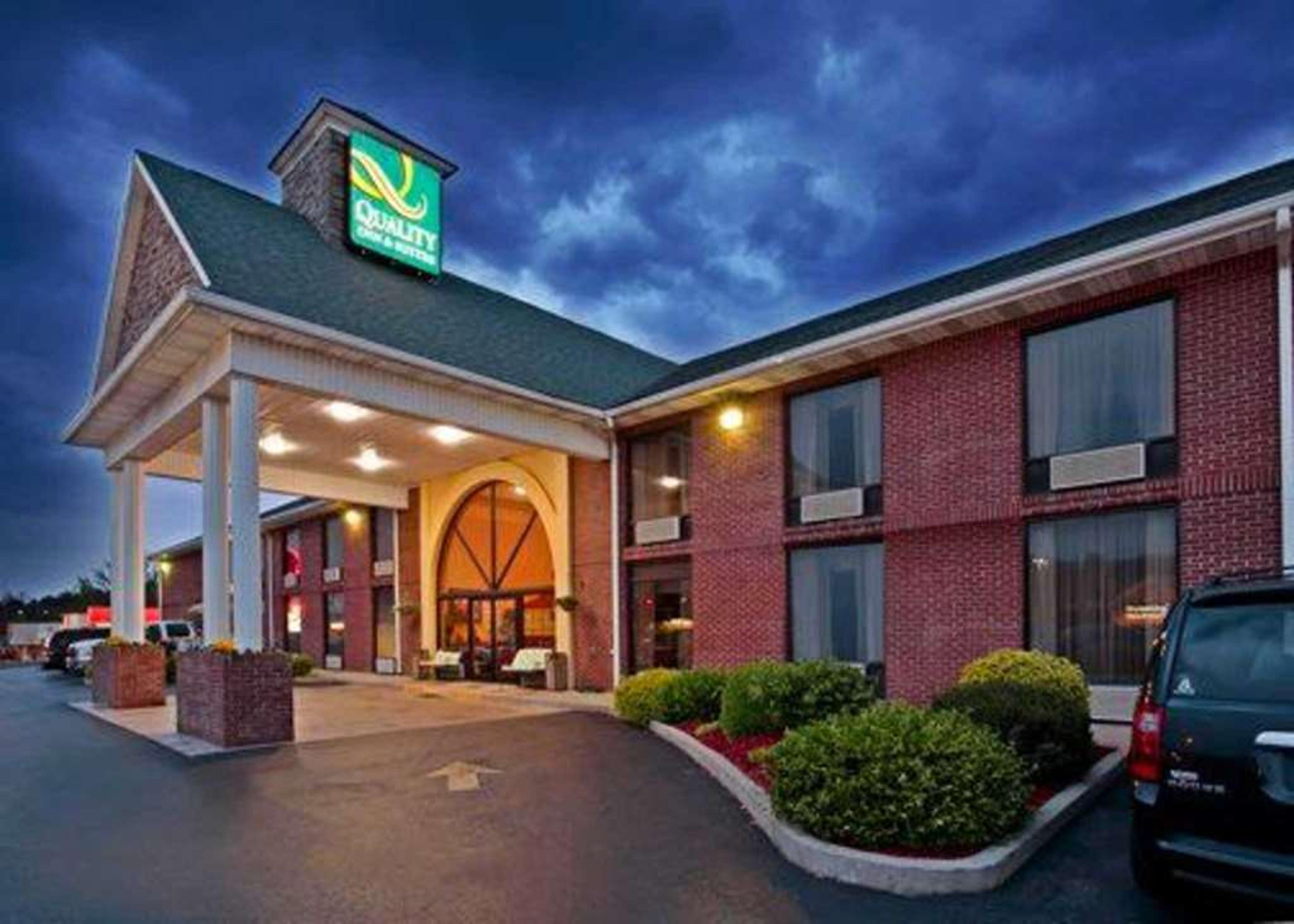QUALITY INN & SUITES
