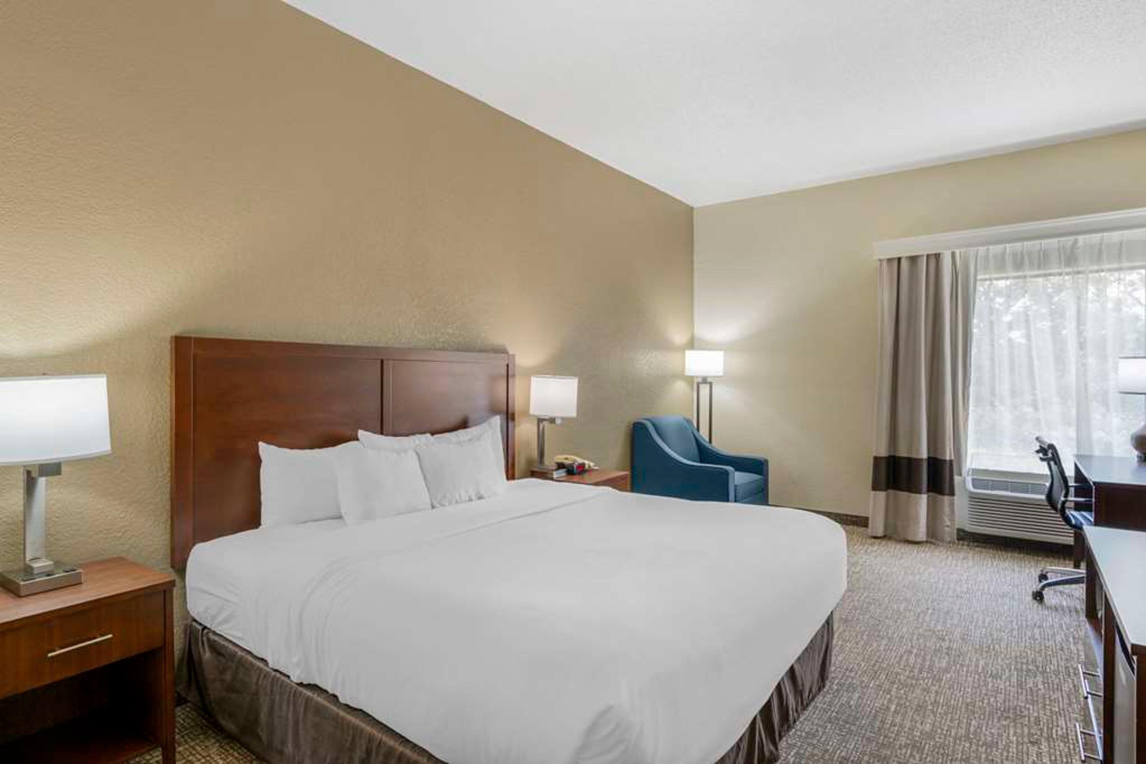 COMFORT INN AND SUITES LA GRANGE