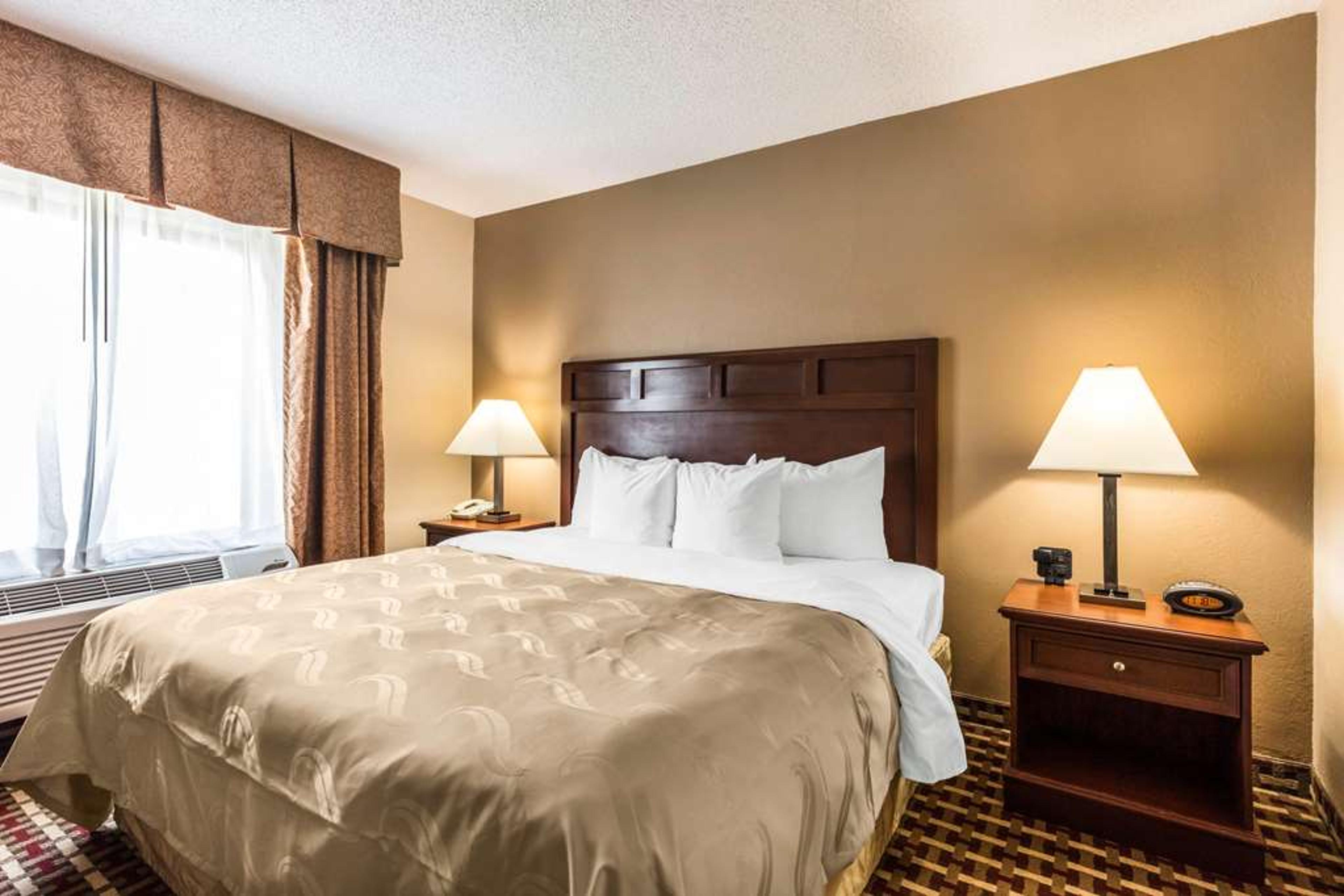 QUALITY SUITES PADUCAH