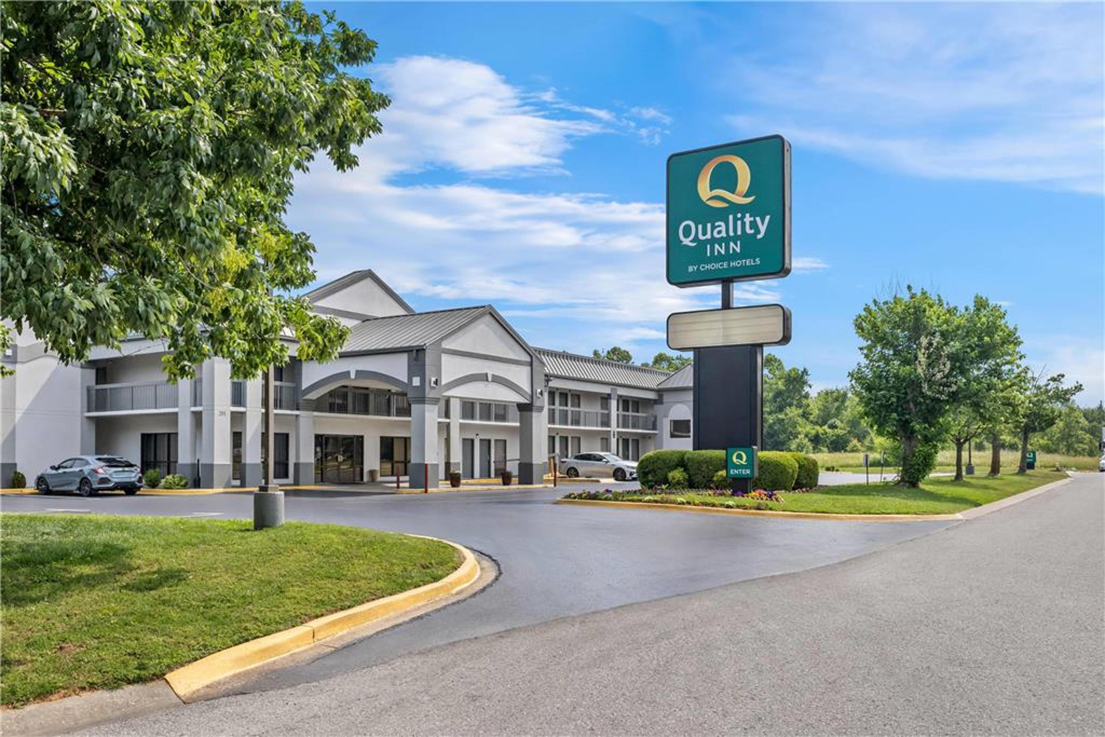 QUALITY INN FORT CAMPBELL