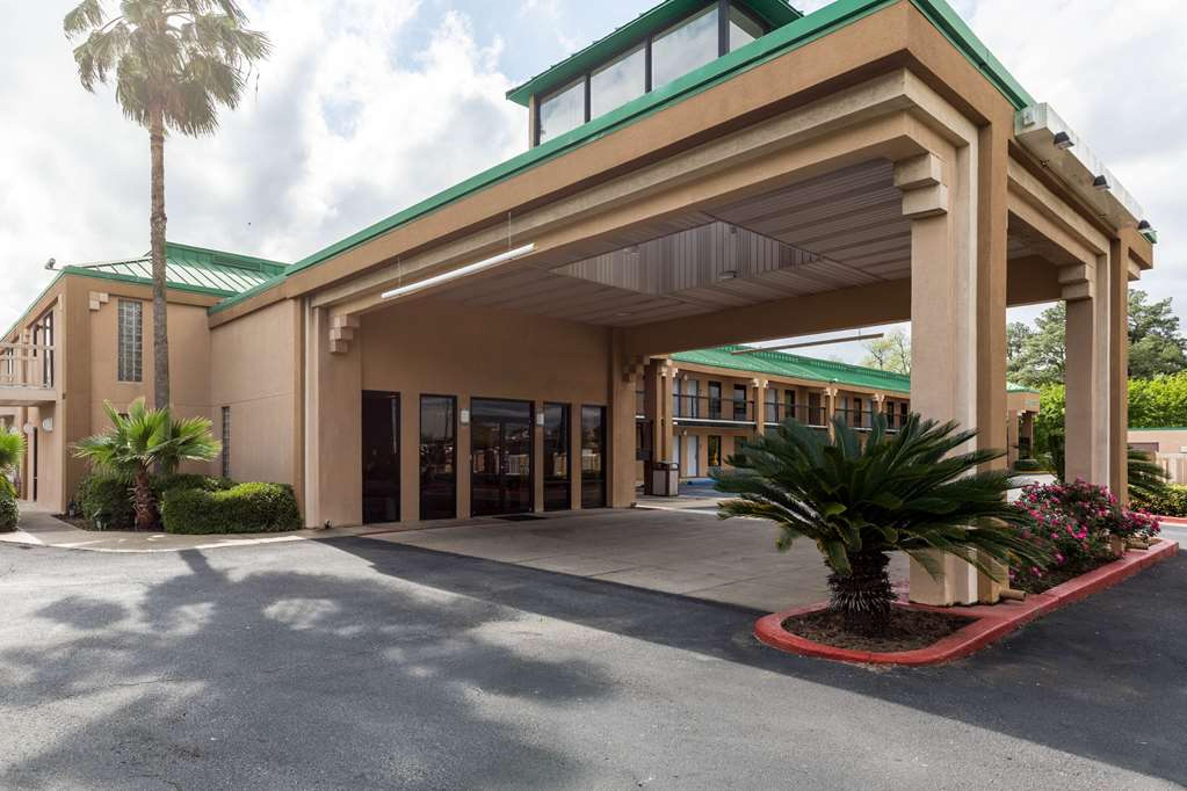 QUALITY INN ALEXANDRIA