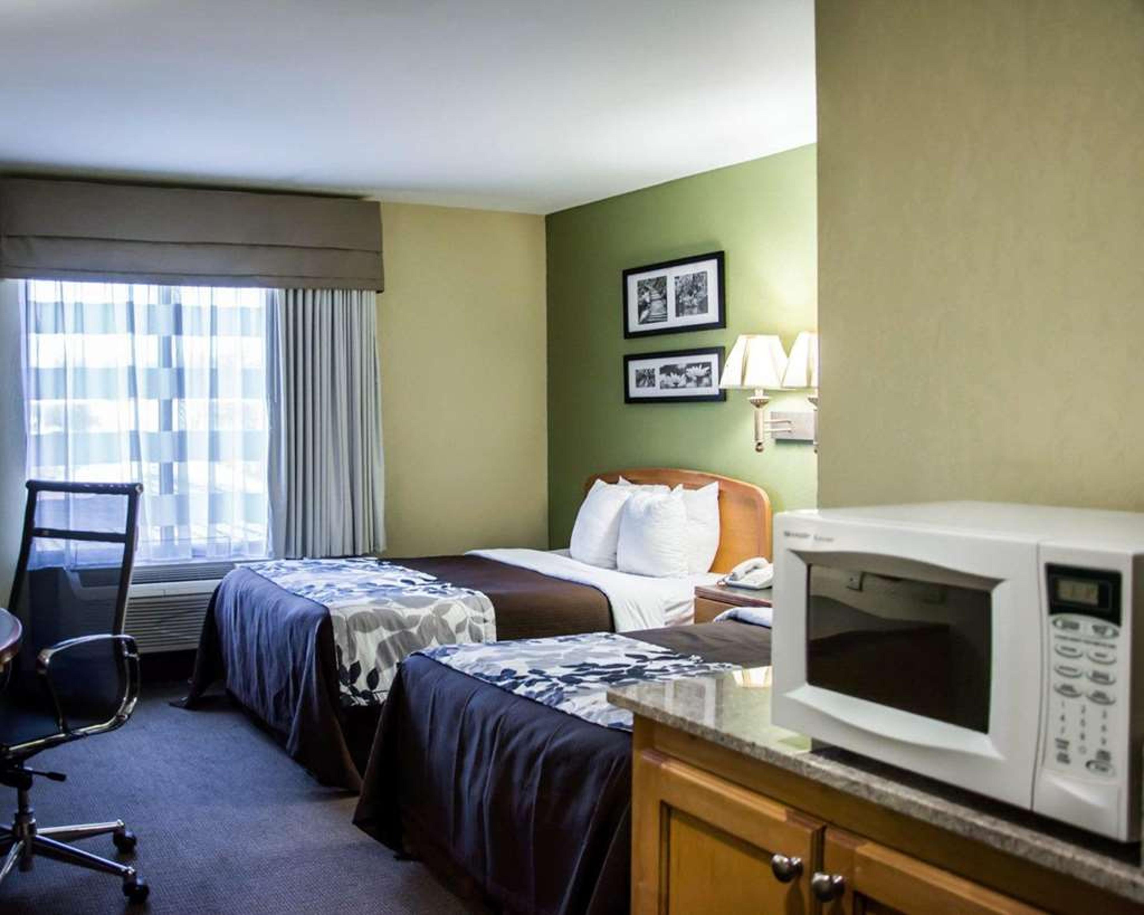 SLEEP INN AND SUITES PINEVILLE - AL