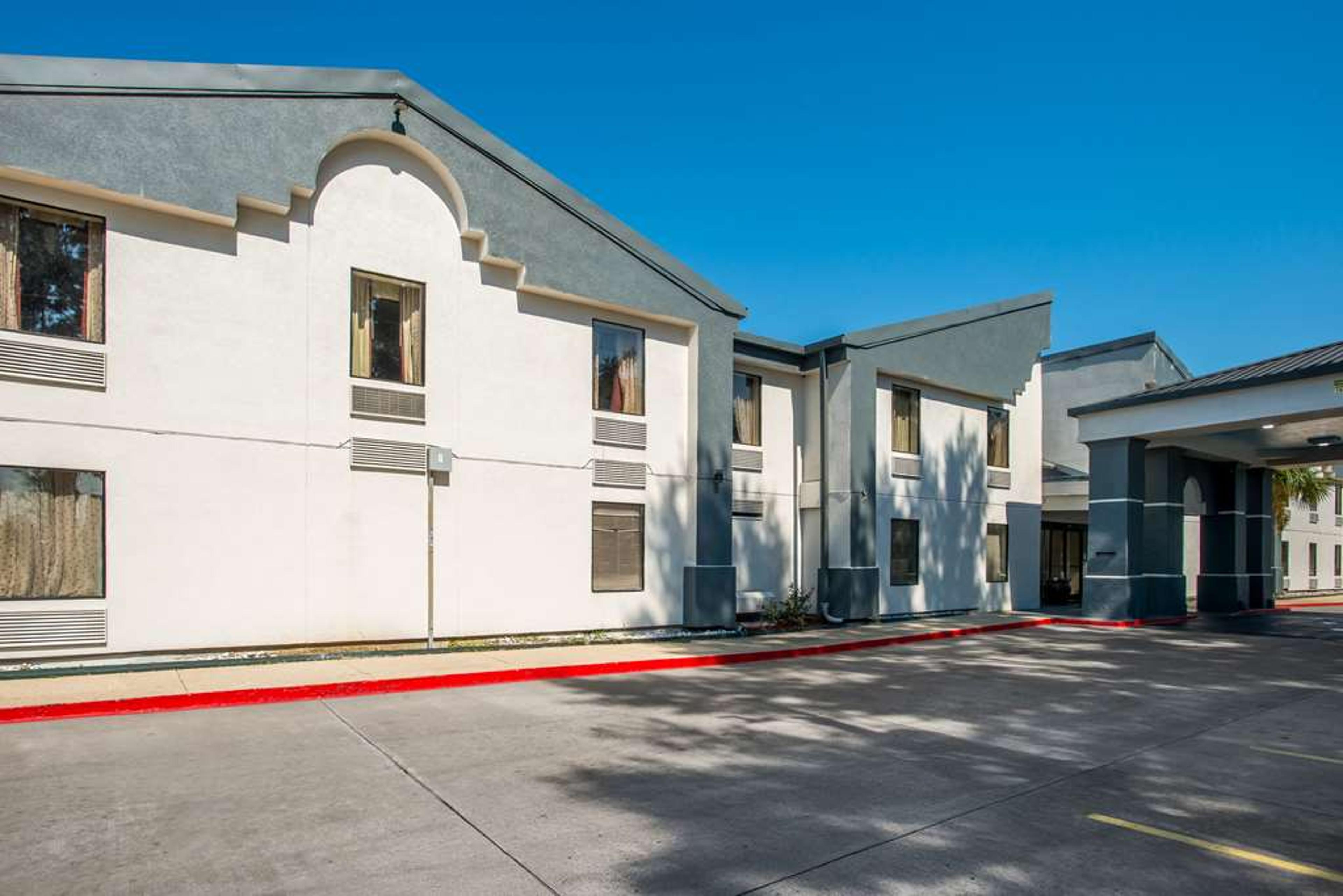QUALITY INN AND SUITES LAFAYETTE