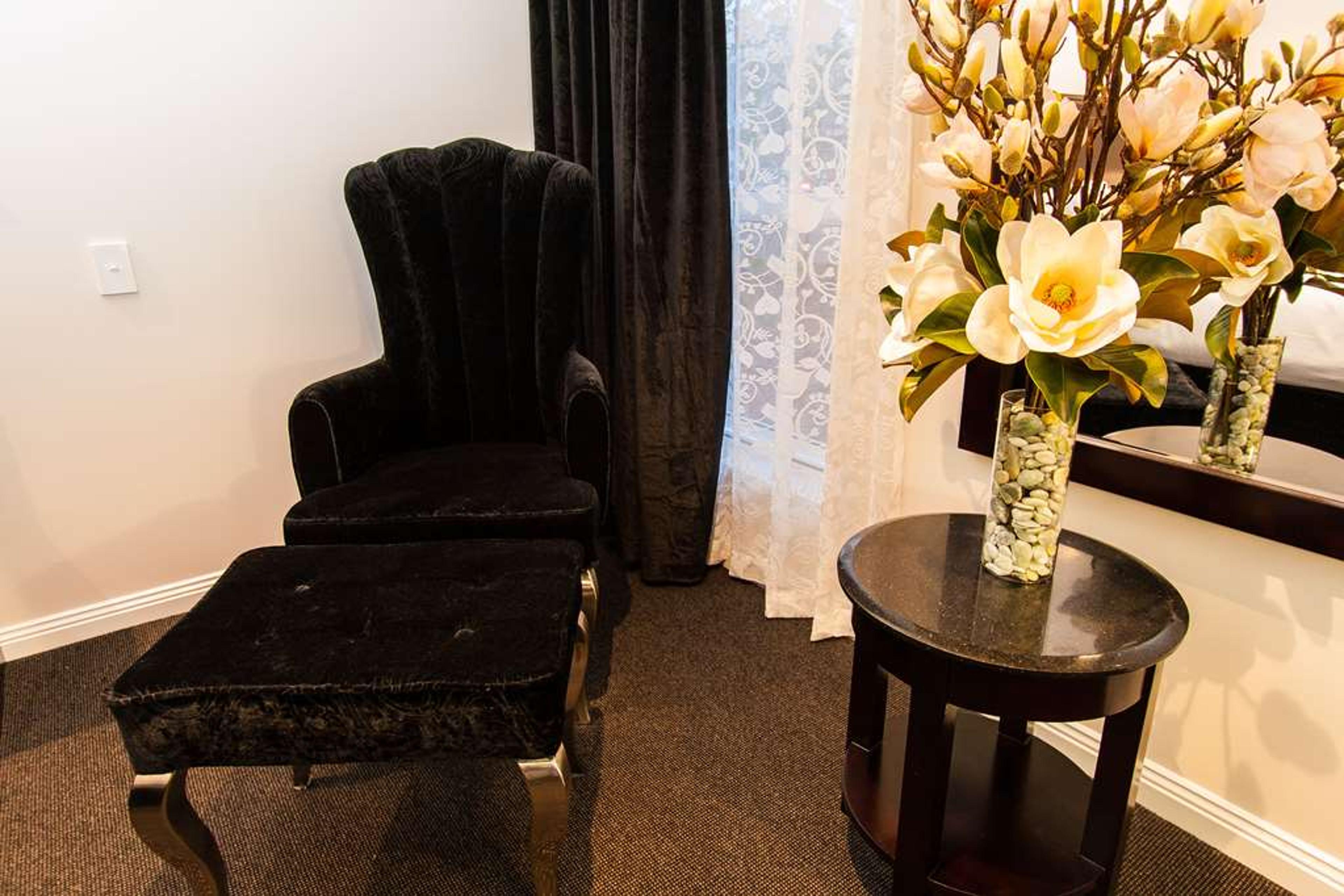 INTERNATIONAL HOTEL WAGGA