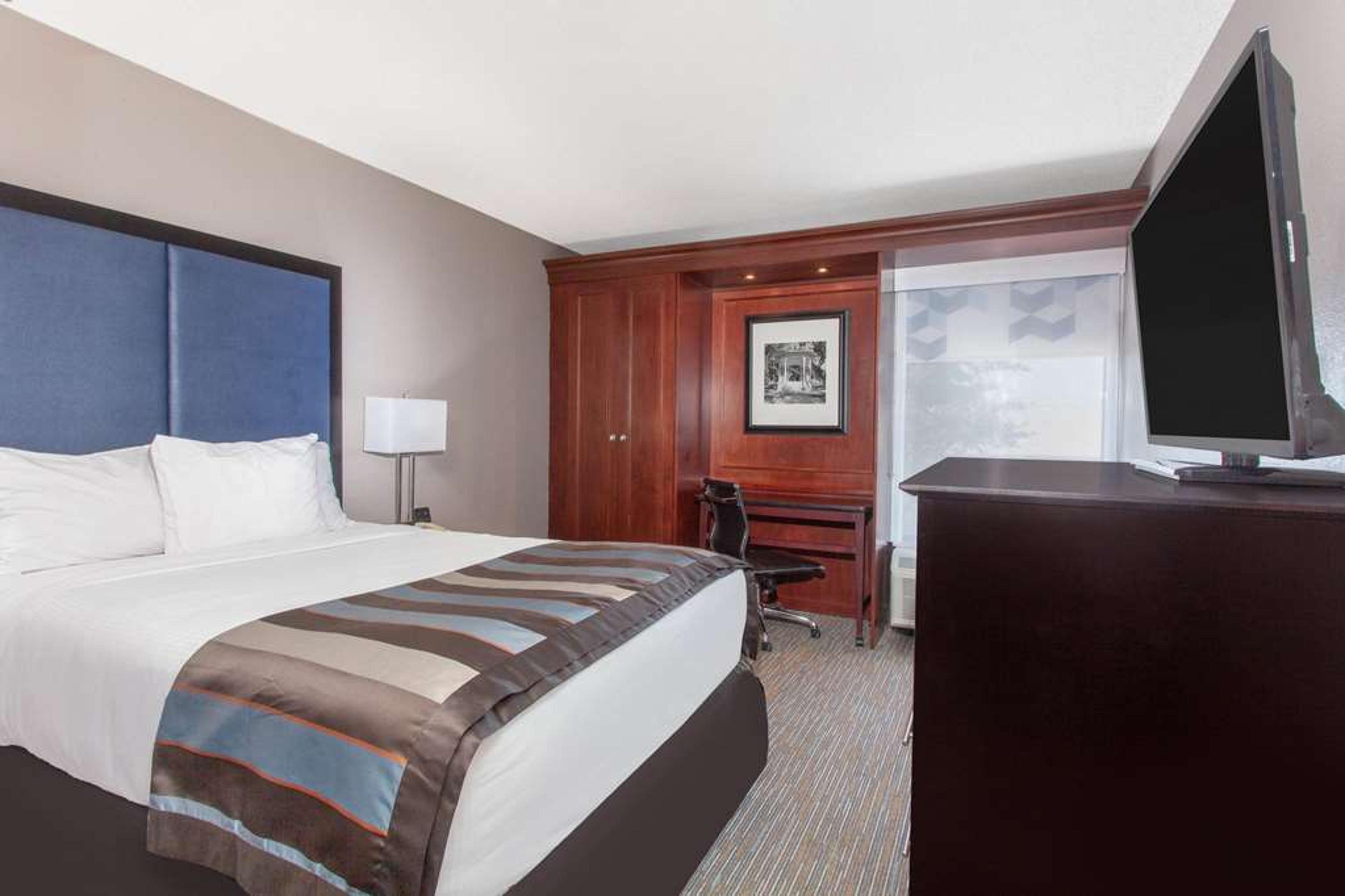 WINGATE BY WYNDHAM CHARLESTON AIRPO