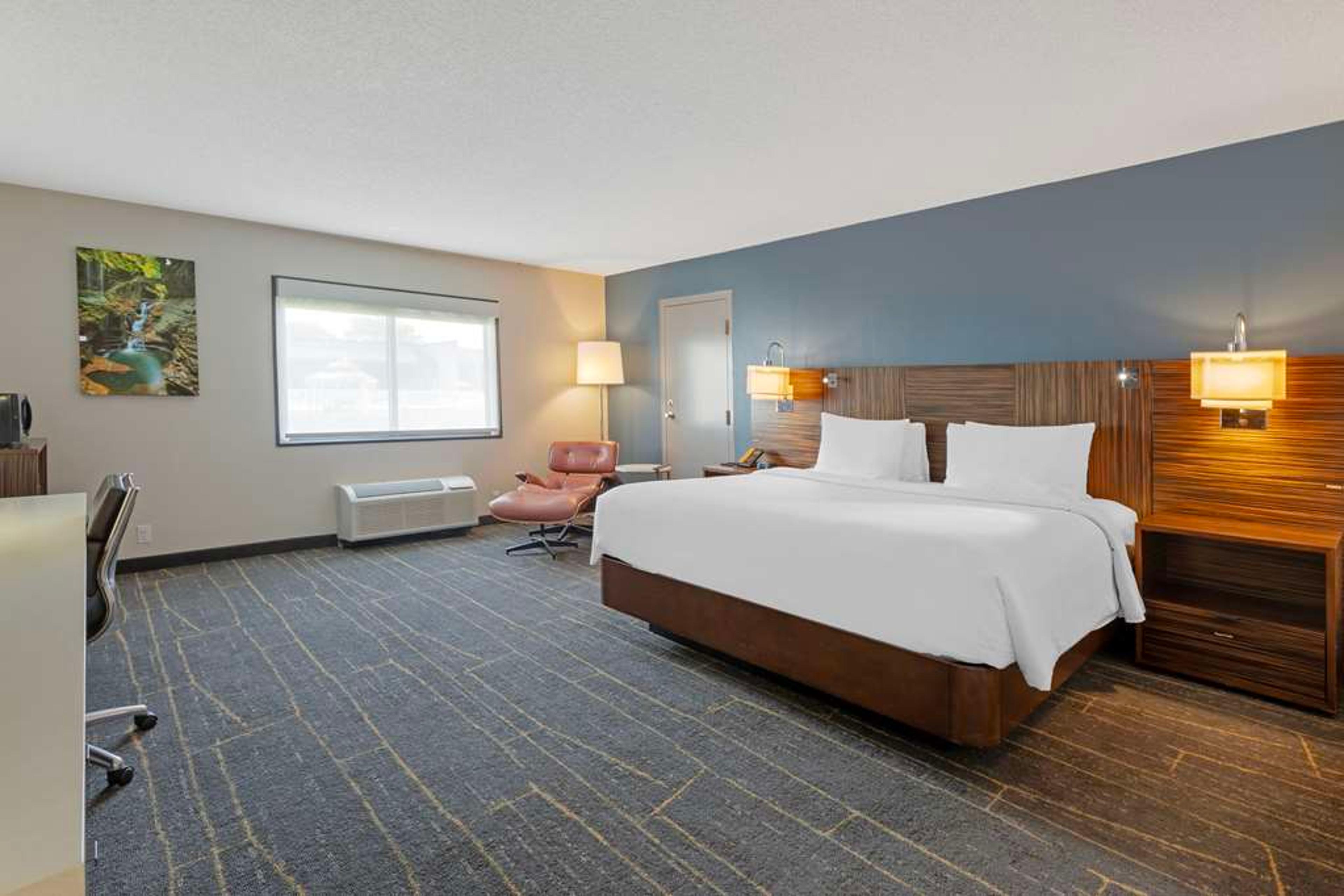 HOLIDAY INN WATERLOO