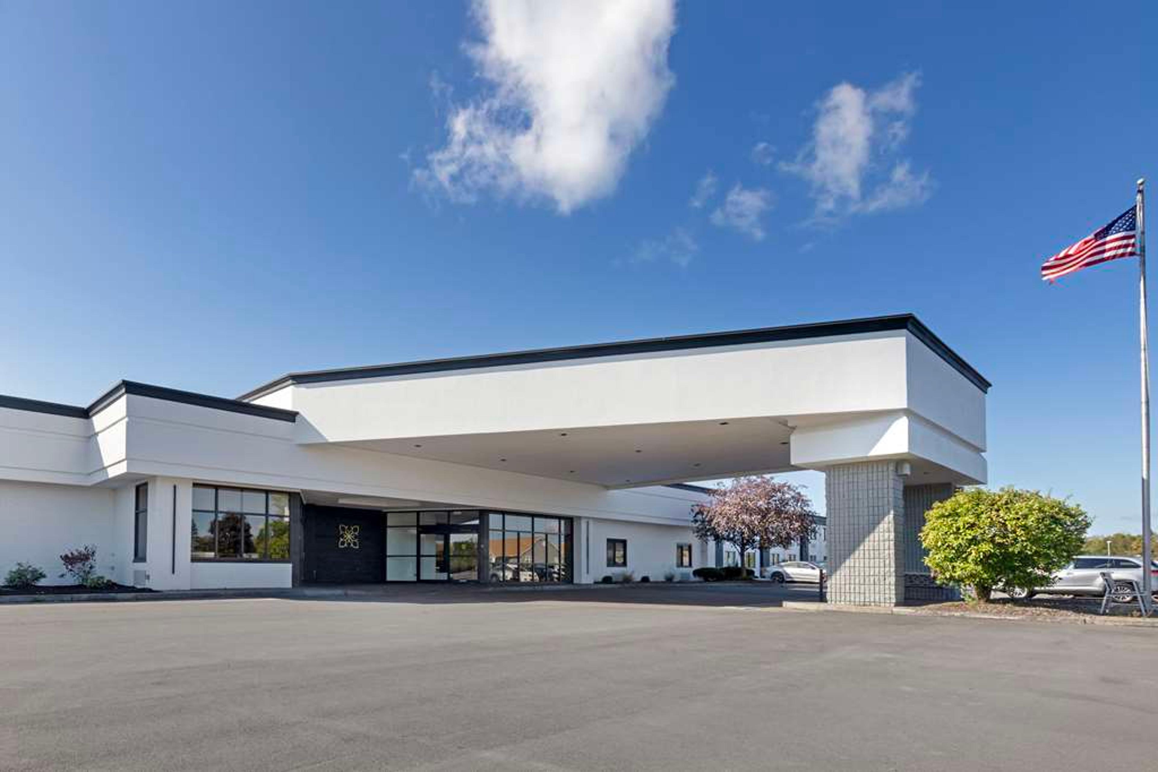 HOLIDAY INN WATERLOO