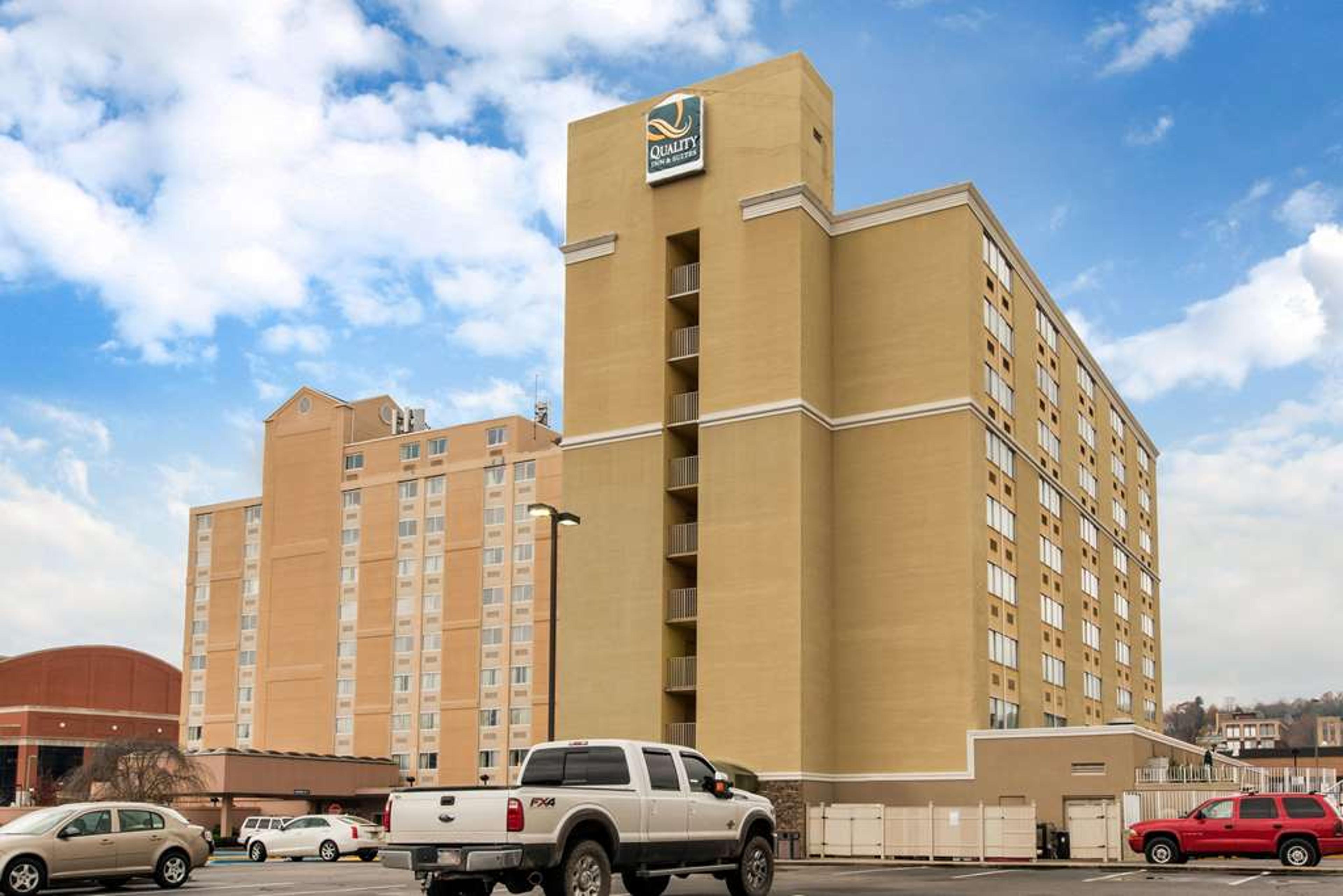 QUALITY INN AND SUITES CHARLESTON -