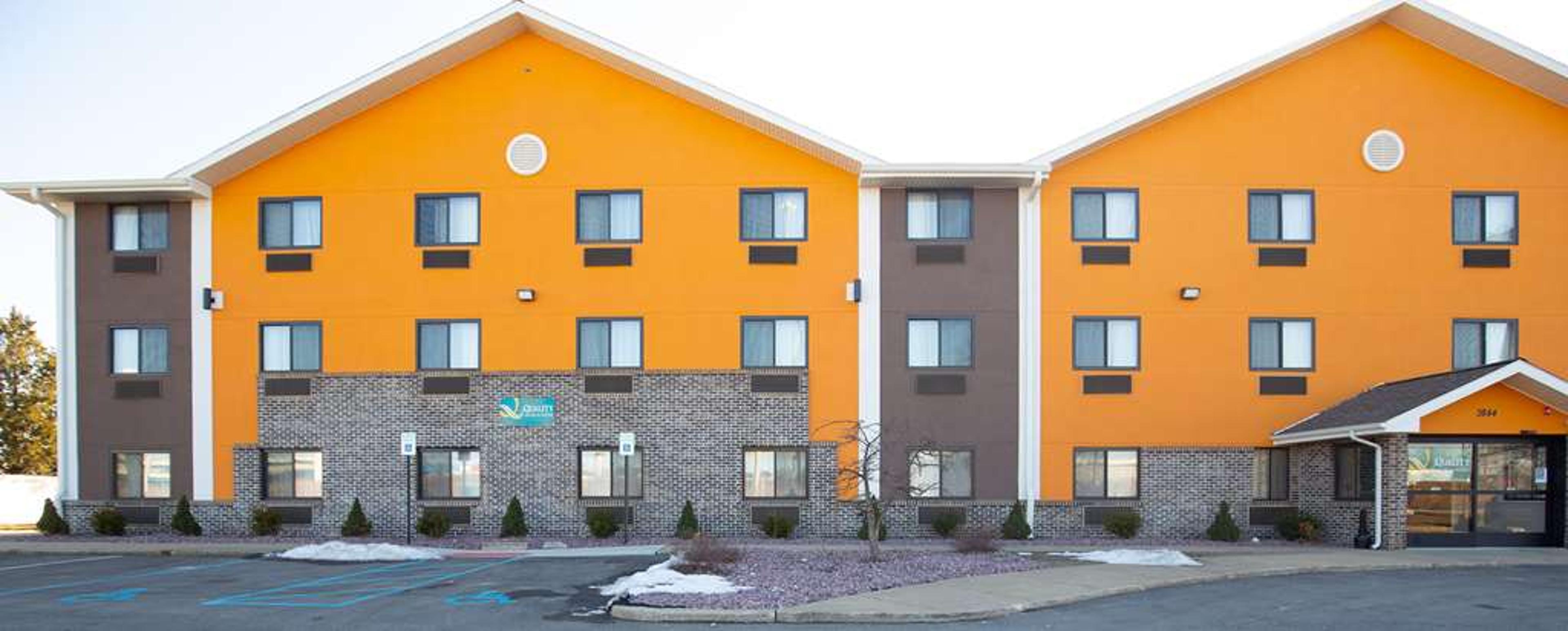 QUALITY INN AND SUITES HAMMOND NEAR