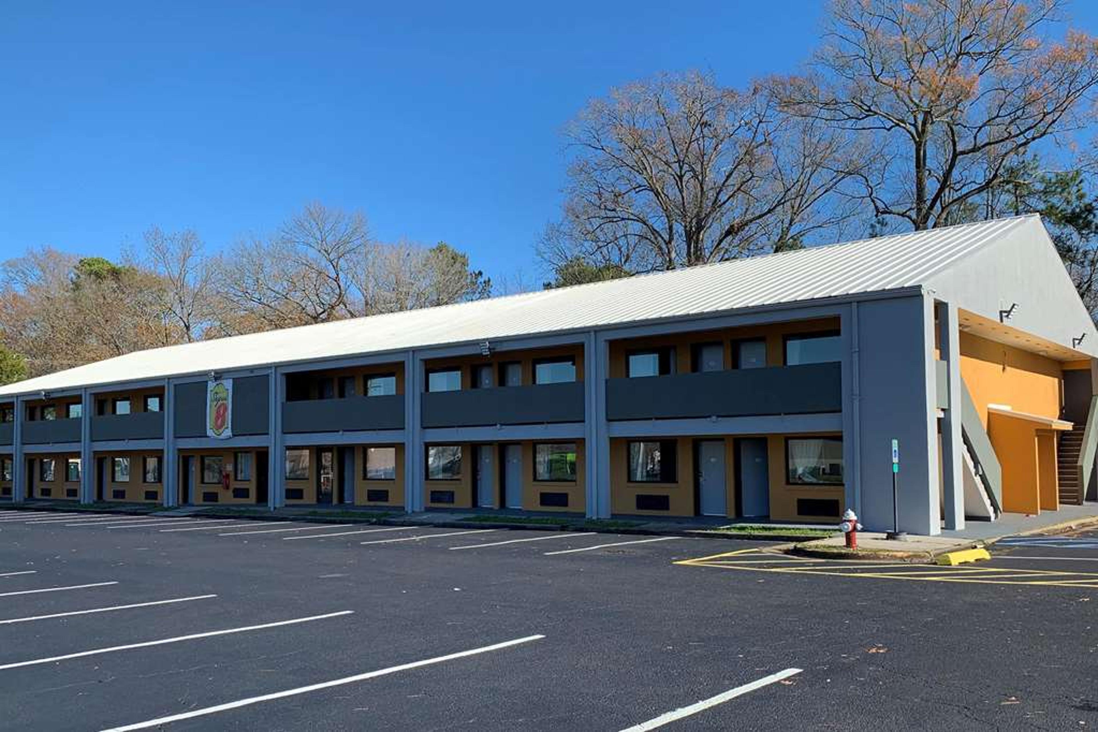 SUPER 8 NEWPORT NEWS