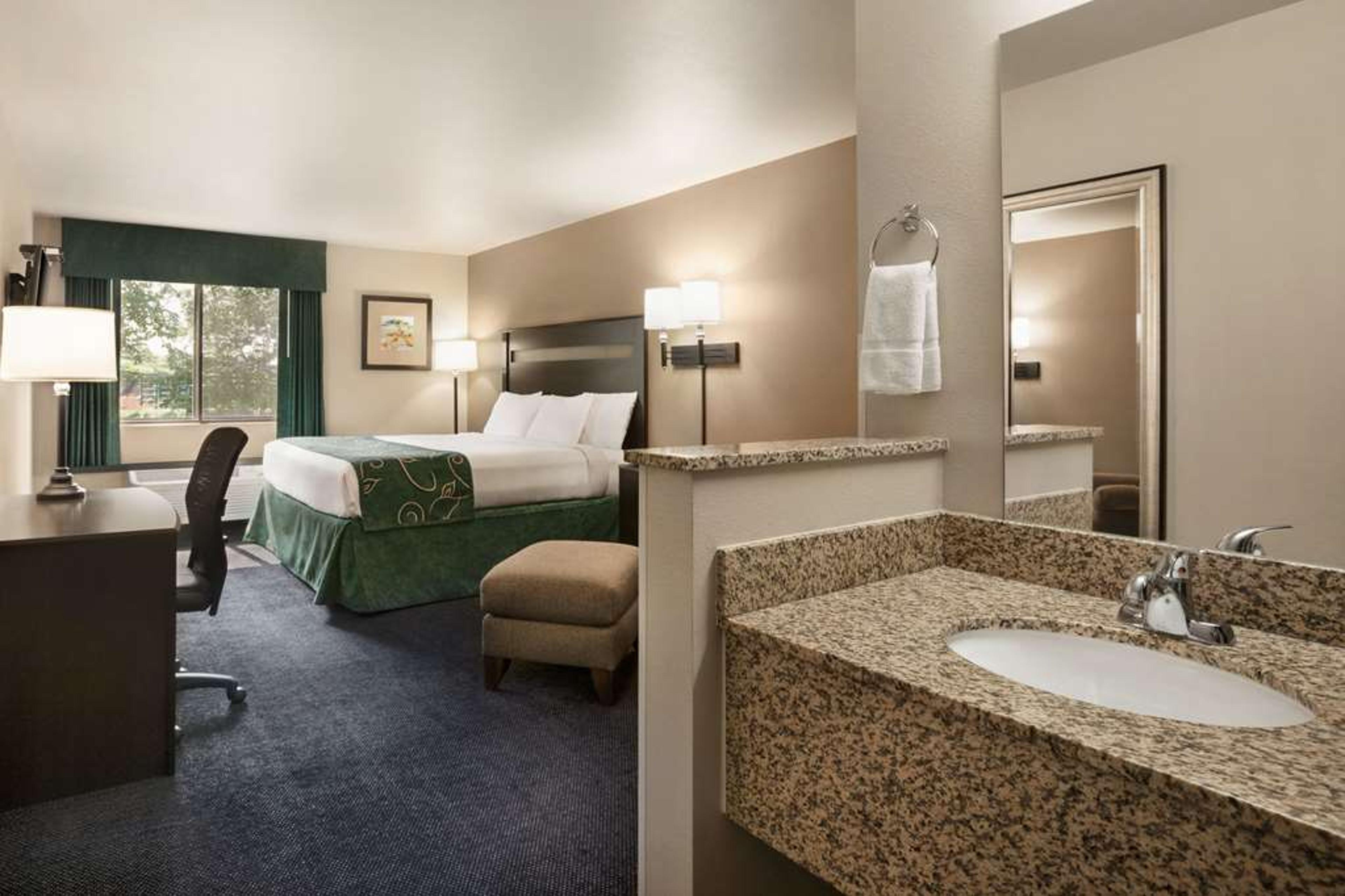 TRAVELODGE BY WYNDHAM BRUNSWICK NEA