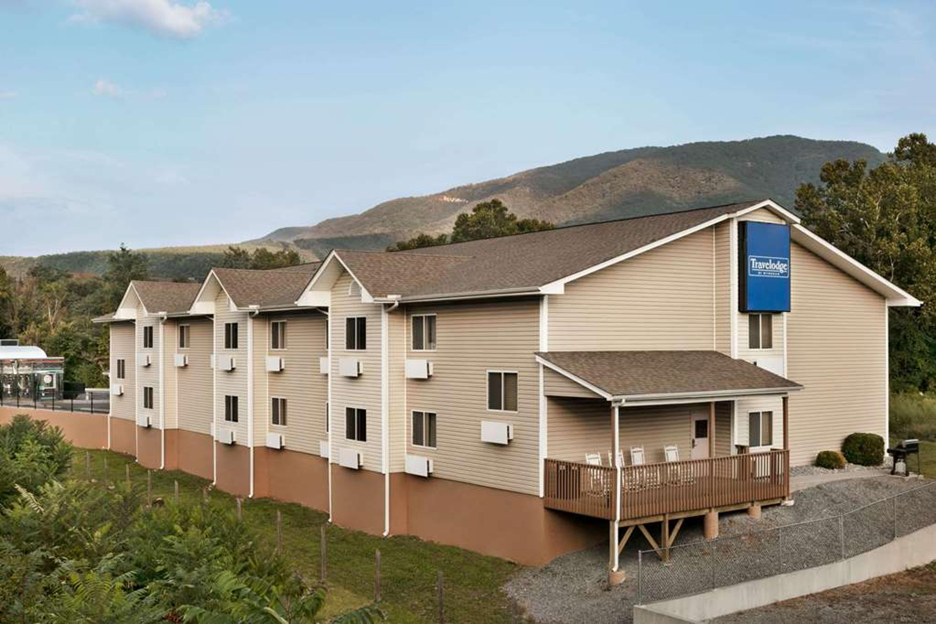 TRAVELODGE BY WYNDHAM LOW MOOR NEAR
