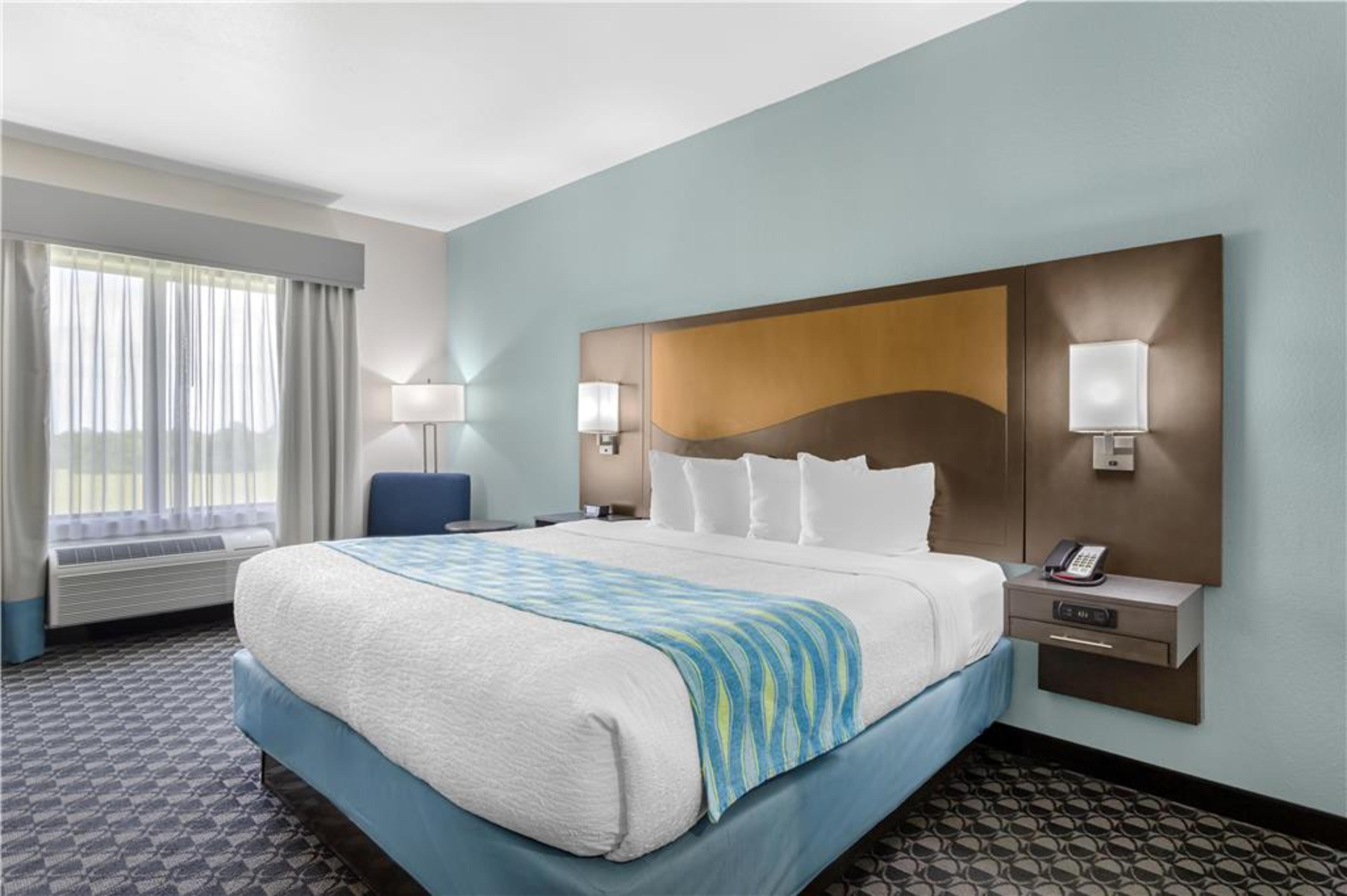 Best Western Plus Waller Hotel