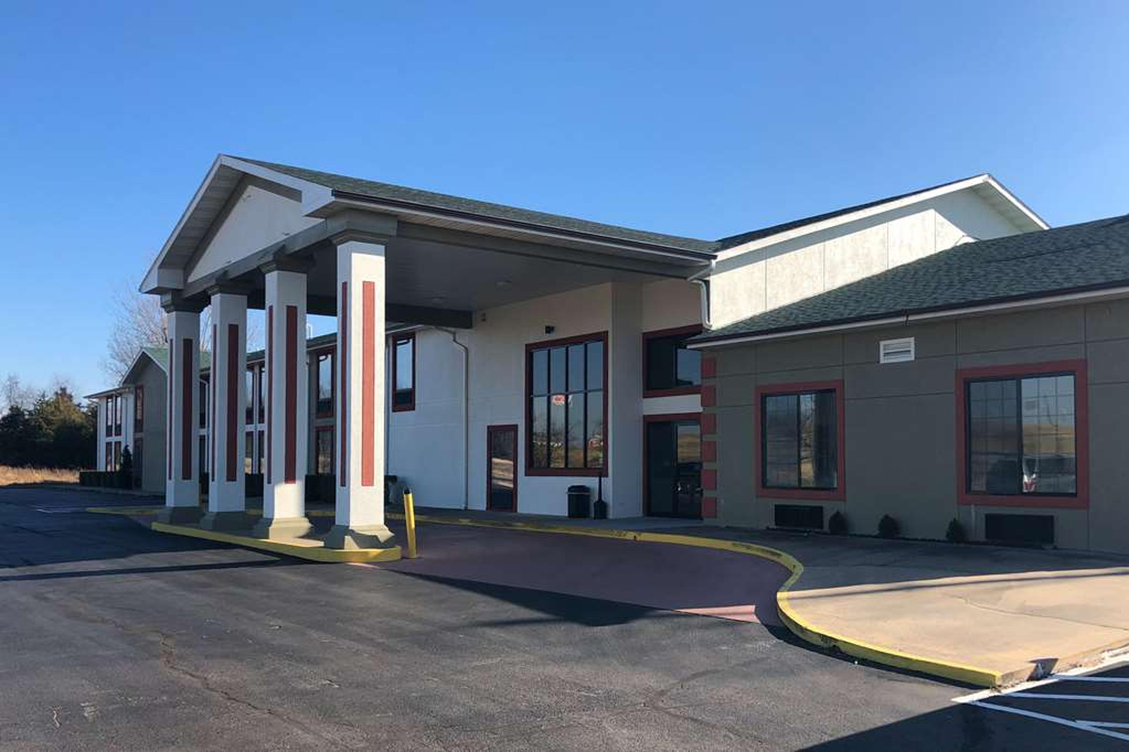 QUALITY INN AND SUITES MT VERNON