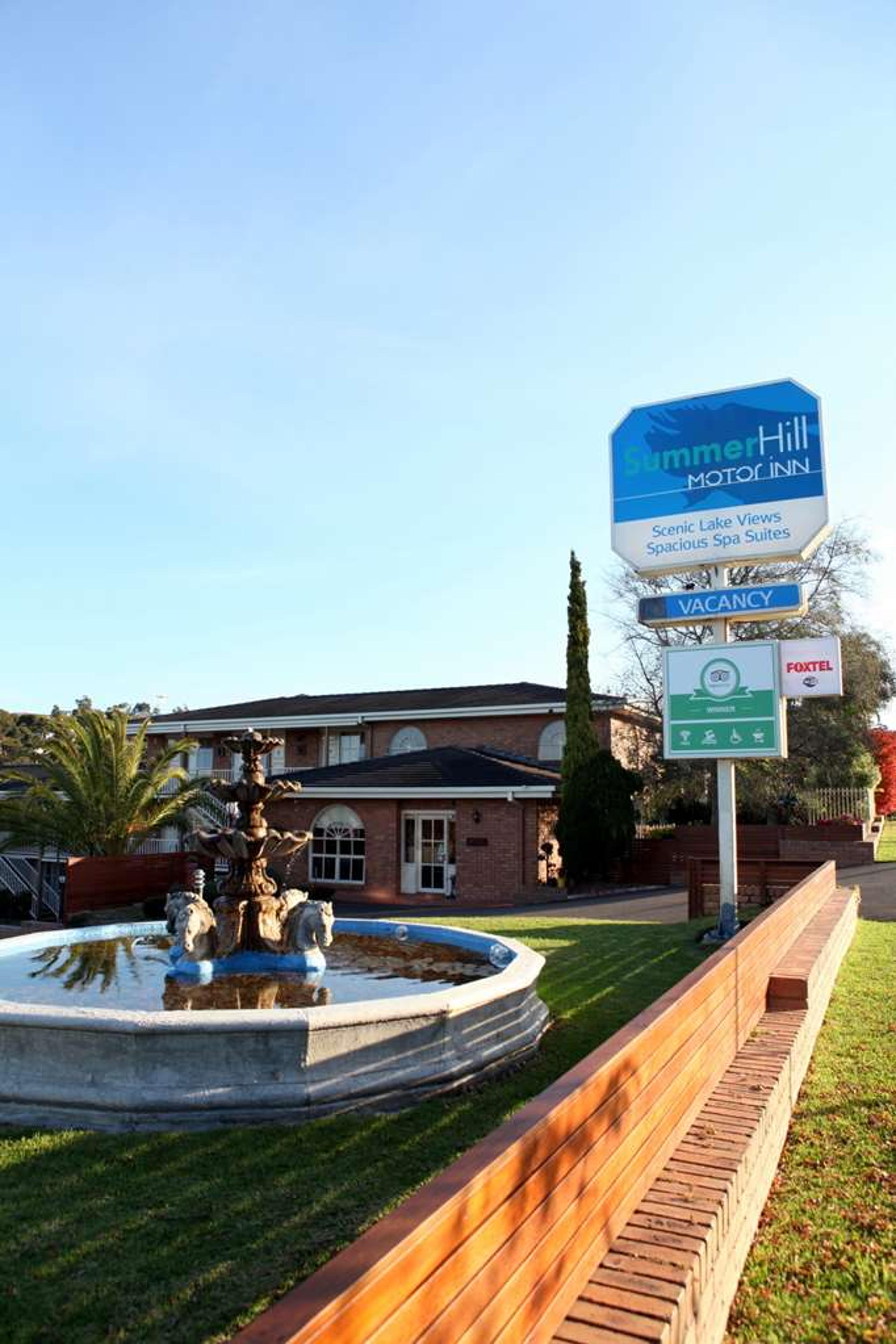 SUMMERHILL MOTOR INN