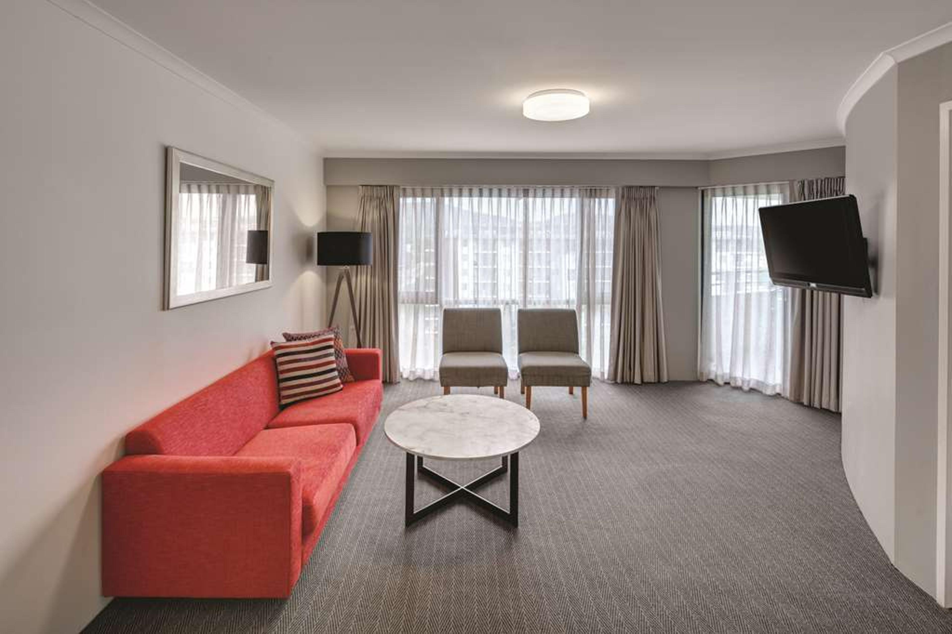 Adina Canberra James Court