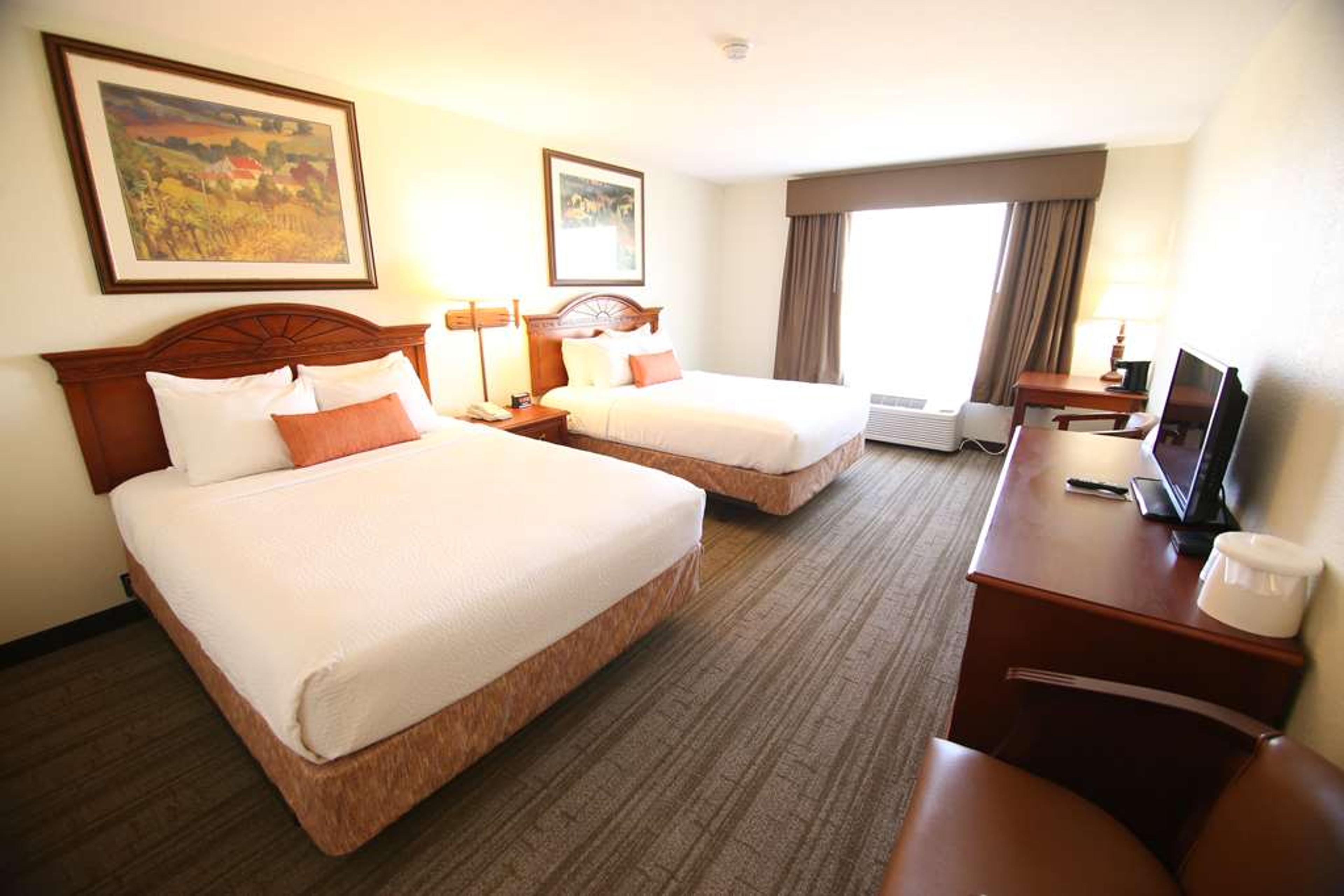 CROWN POINTE LODGE