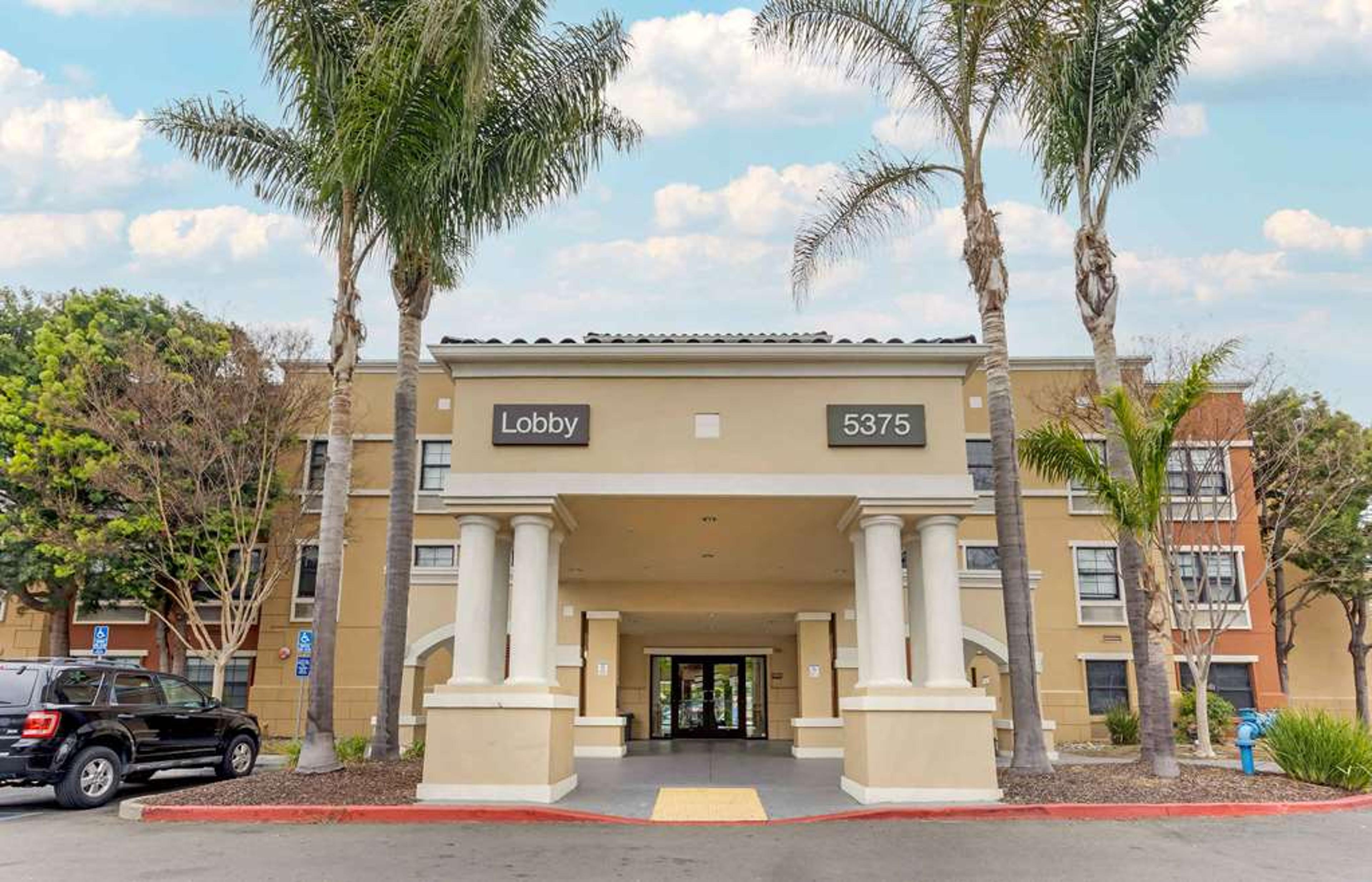 EXTENDED STAY AMERICA SUITES