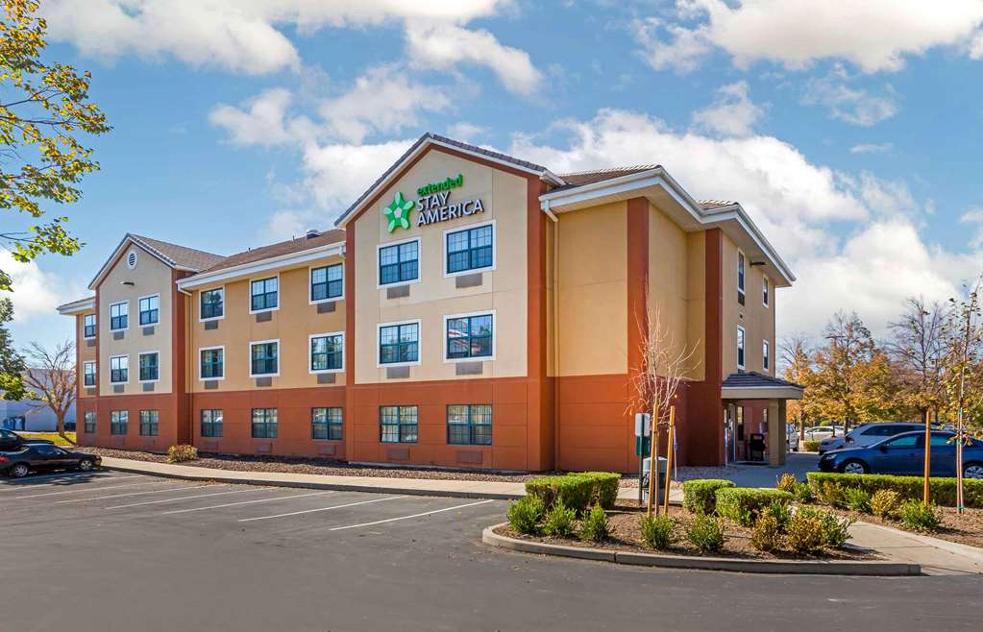 EXTENDED STAY AMERICA SELECT