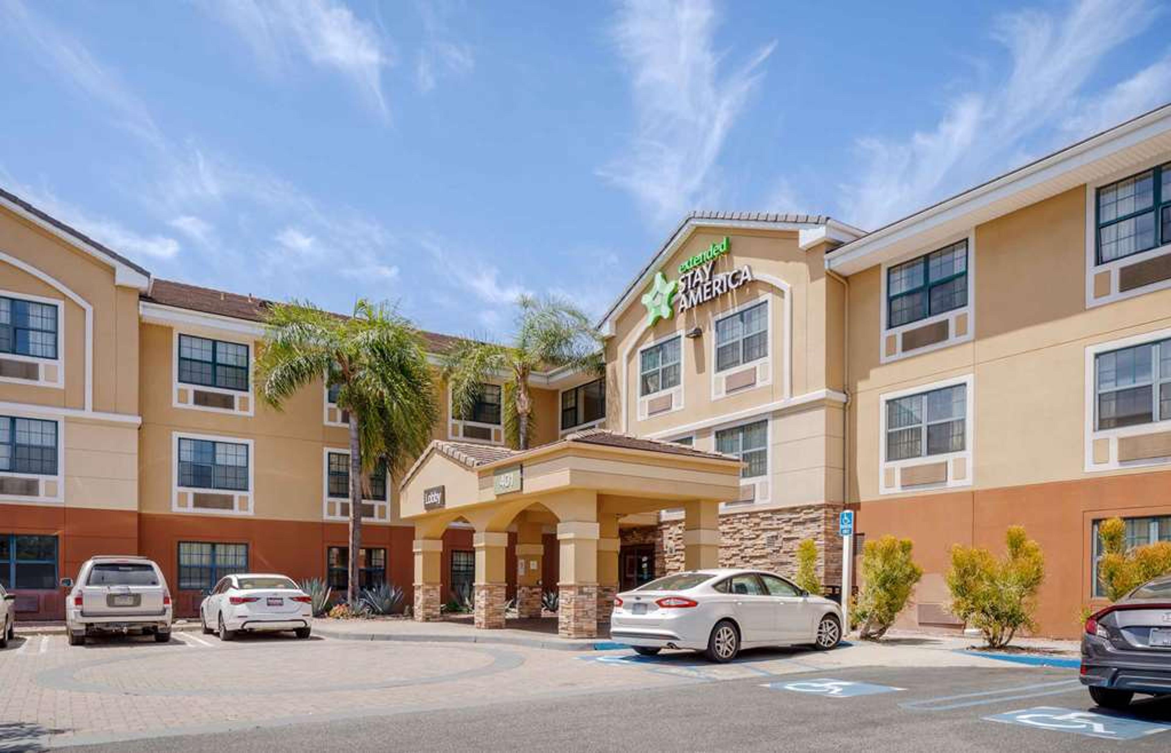 EXTENDED STAY AMERICA SUITES