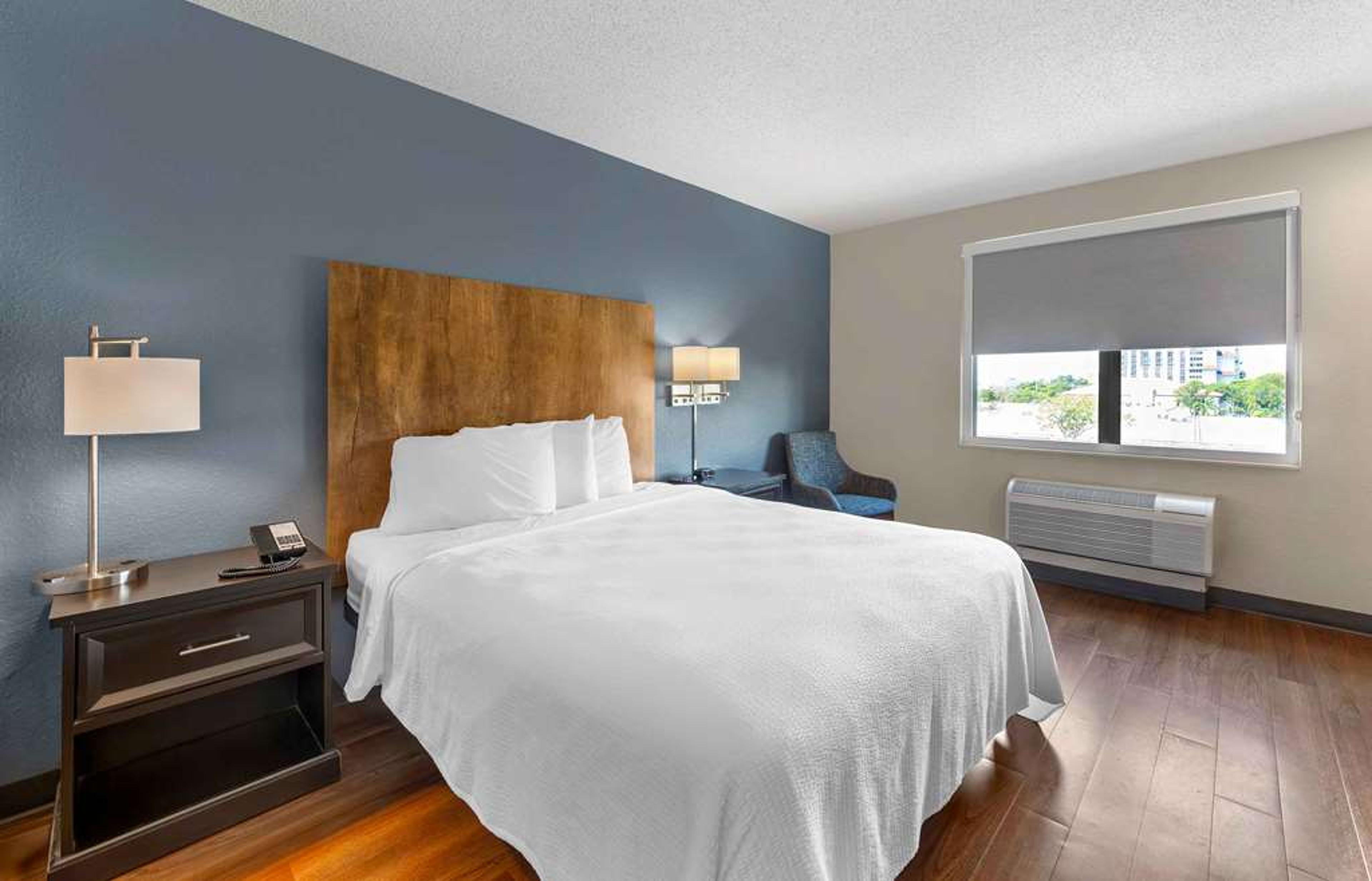 EXTENDED STAY AMERICA PREMIER