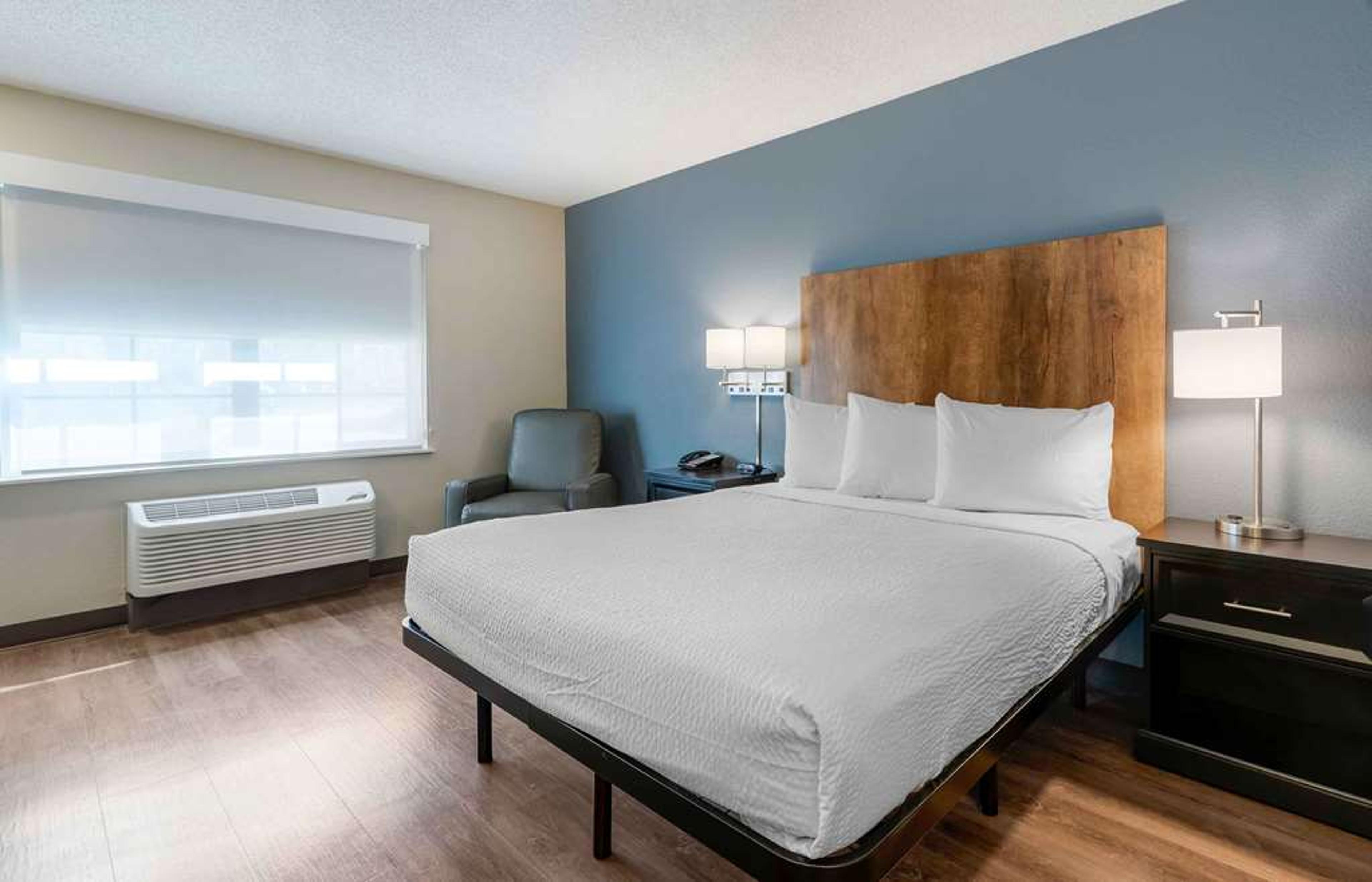 EXTENDED STAY AMERICA SUITES