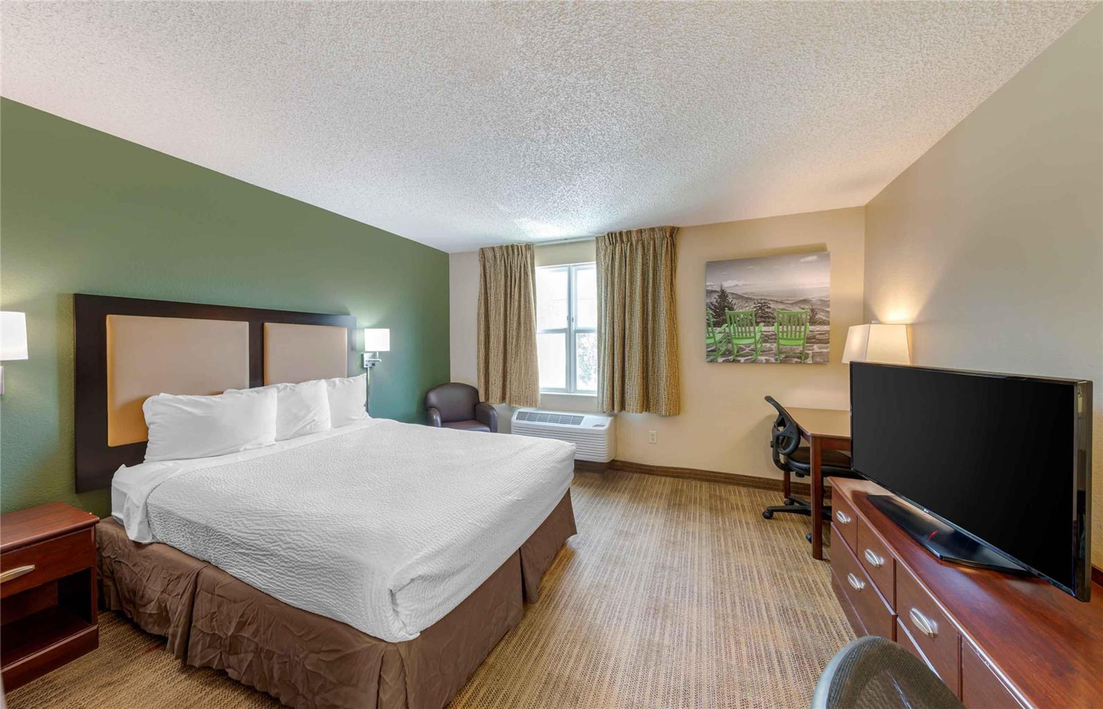 EXTENDED STAY AMERICA SUITES