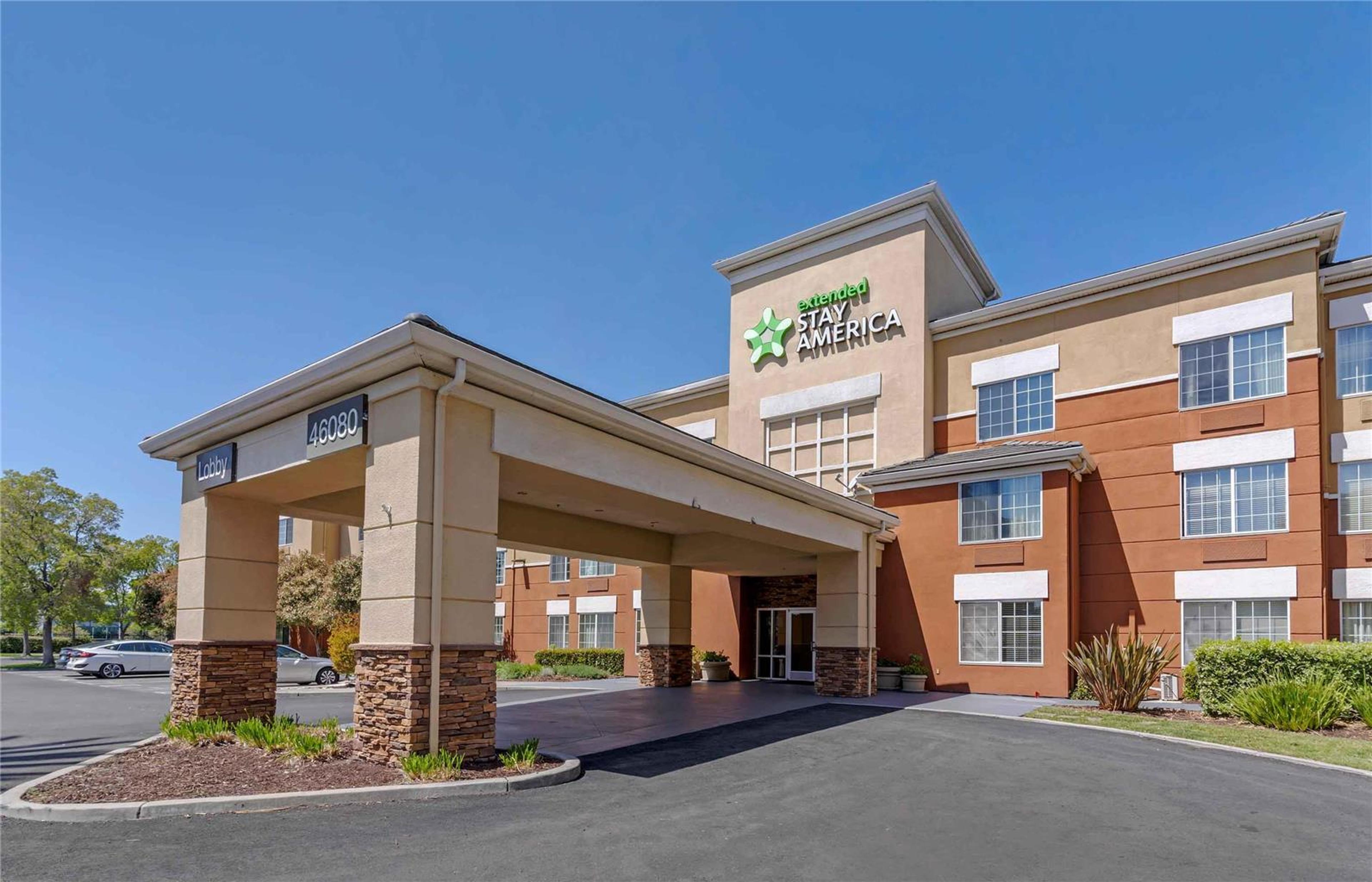 EXTENDED STAY AMERICA SUITES