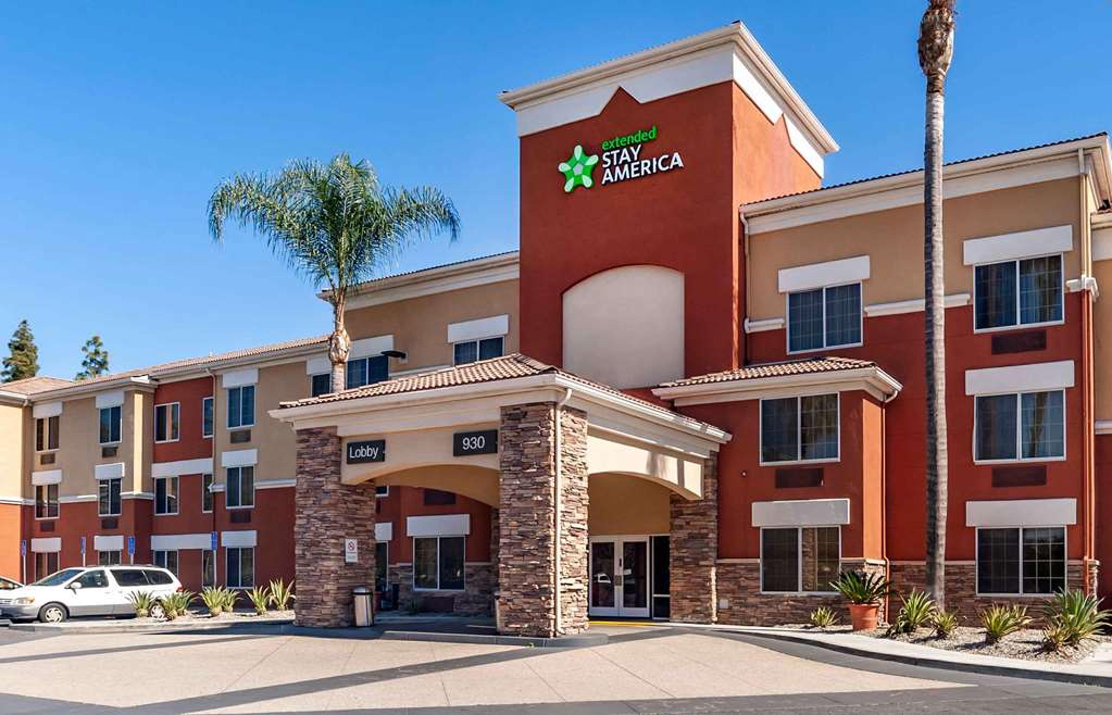 EXTENDED STAY AMERICA SUITES