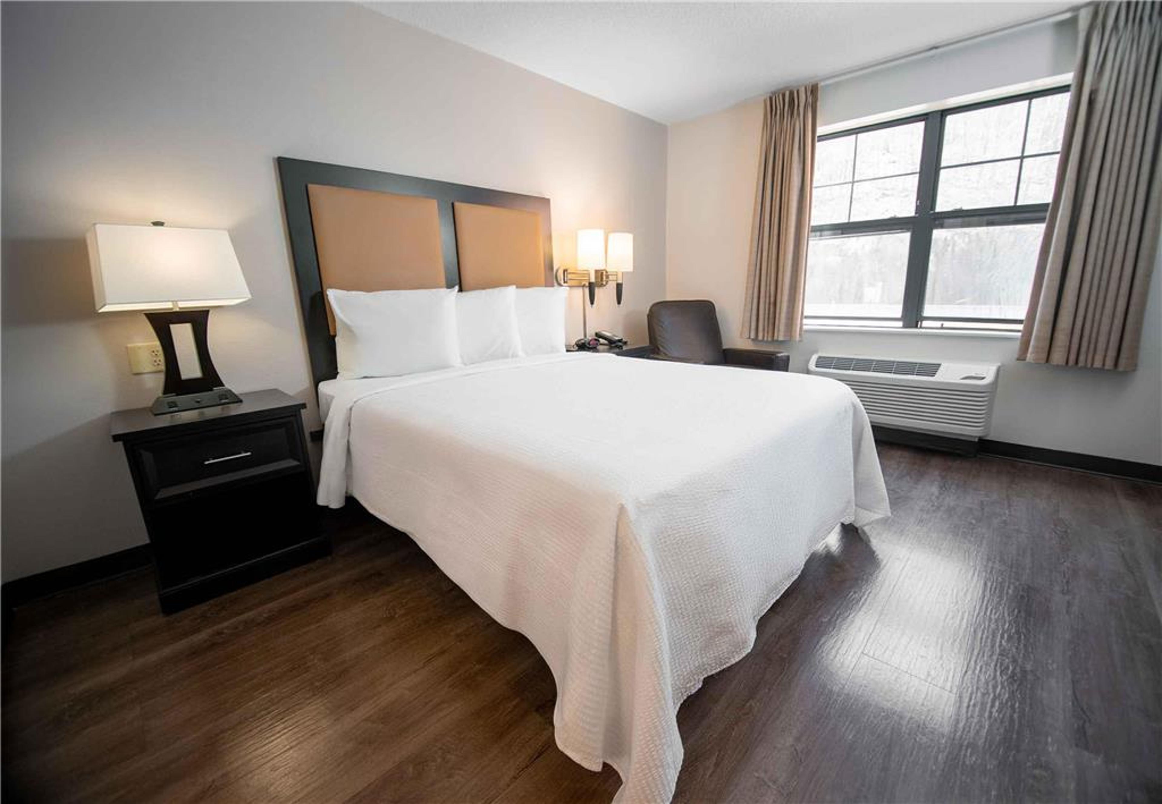 Extended Stay America Suites- Los Angeles - Torrance - Del Amo Circle