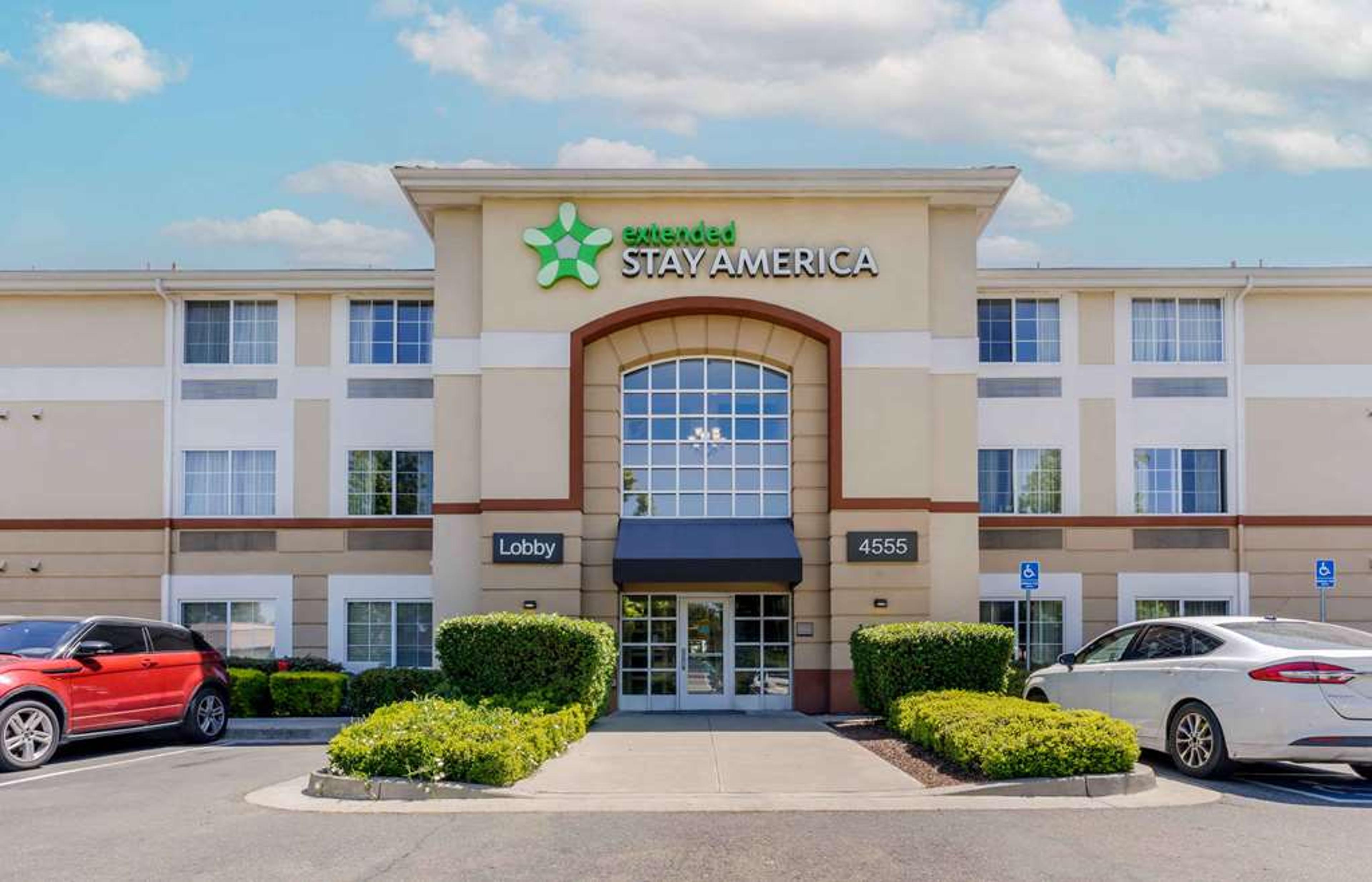 EXTENDED STAY AMERICA SUITES